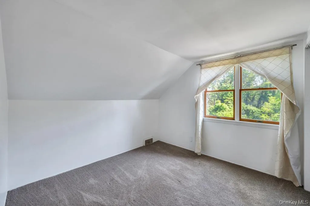19 Oakland Avenue, Brookhaven, NY, 4 Bedrooms Bedrooms, 8 Rooms Rooms,2 BathroomsBathrooms,Residential,For Rent,Oakland,0,1001179 19 Oakland Avenue, Brookhaven, NY, 4 Bedrooms Bedrooms, 8 Rooms Rooms,2 BathroomsBathrooms,Residential,For Rent,Oakland,0,1001179