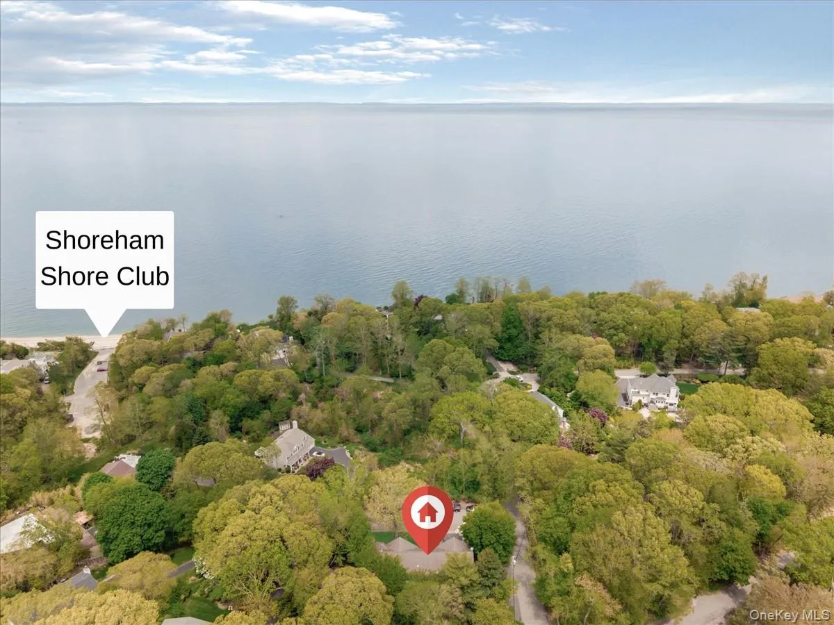 2 Seaview Ledge, Brookhaven, NY, 6 Bedrooms Bedrooms, 10 Rooms Rooms,3 BathroomsBathrooms,Residential,For Rent,Seaview Ledge,0,1001191 2 Seaview Ledge, Brookhaven, NY, 6 Bedrooms Bedrooms, 10 Rooms Rooms,3 BathroomsBathrooms,Residential,For Rent,Seaview Ledge,0,1001191