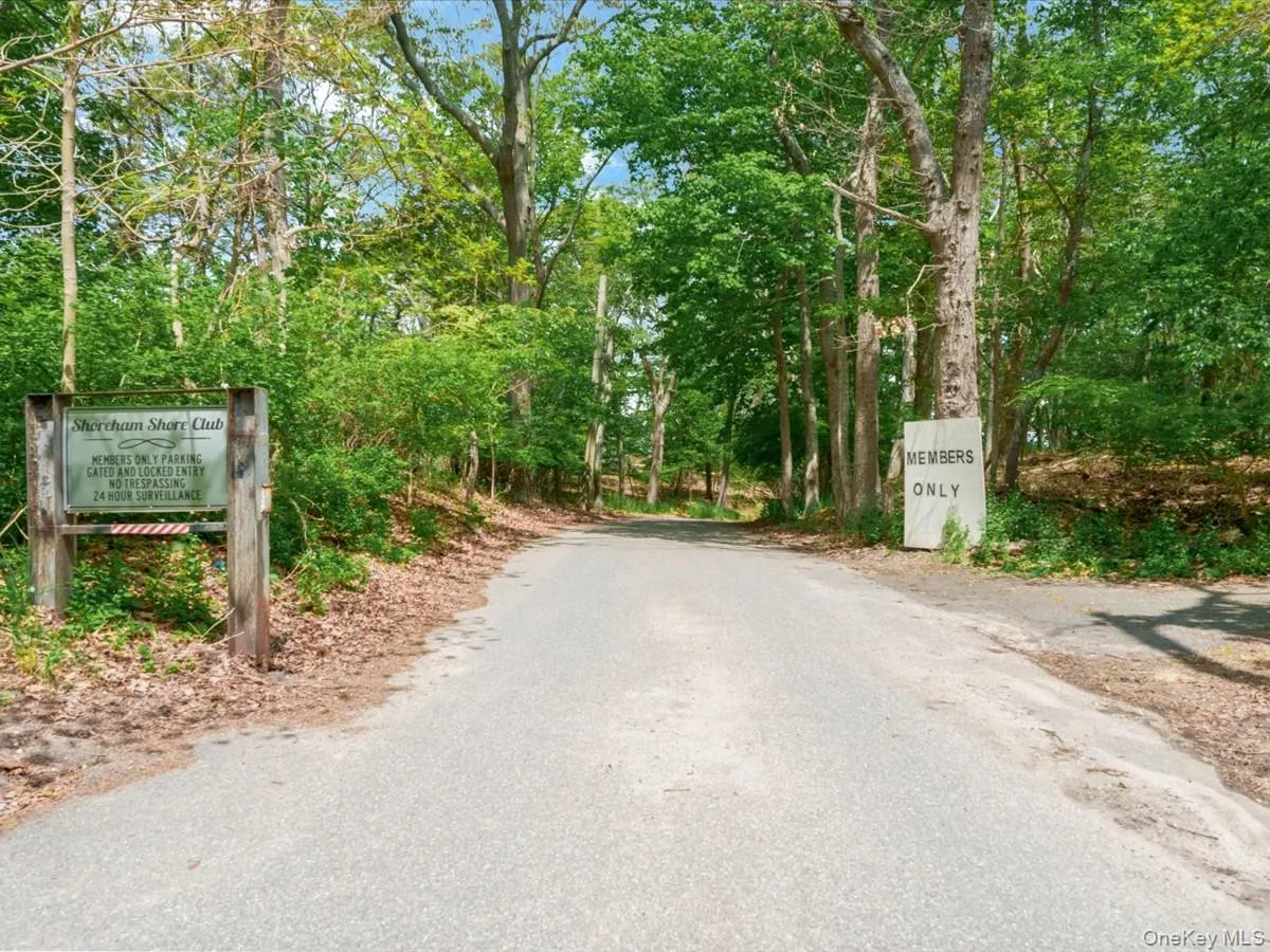 2 Seaview Ledge, Brookhaven, NY, 6 Bedrooms Bedrooms, 10 Rooms Rooms,3 BathroomsBathrooms,Residential,For Rent,Seaview Ledge,0,1001191 2 Seaview Ledge, Brookhaven, NY, 6 Bedrooms Bedrooms, 10 Rooms Rooms,3 BathroomsBathrooms,Residential,For Rent,Seaview Ledge,0,1001191