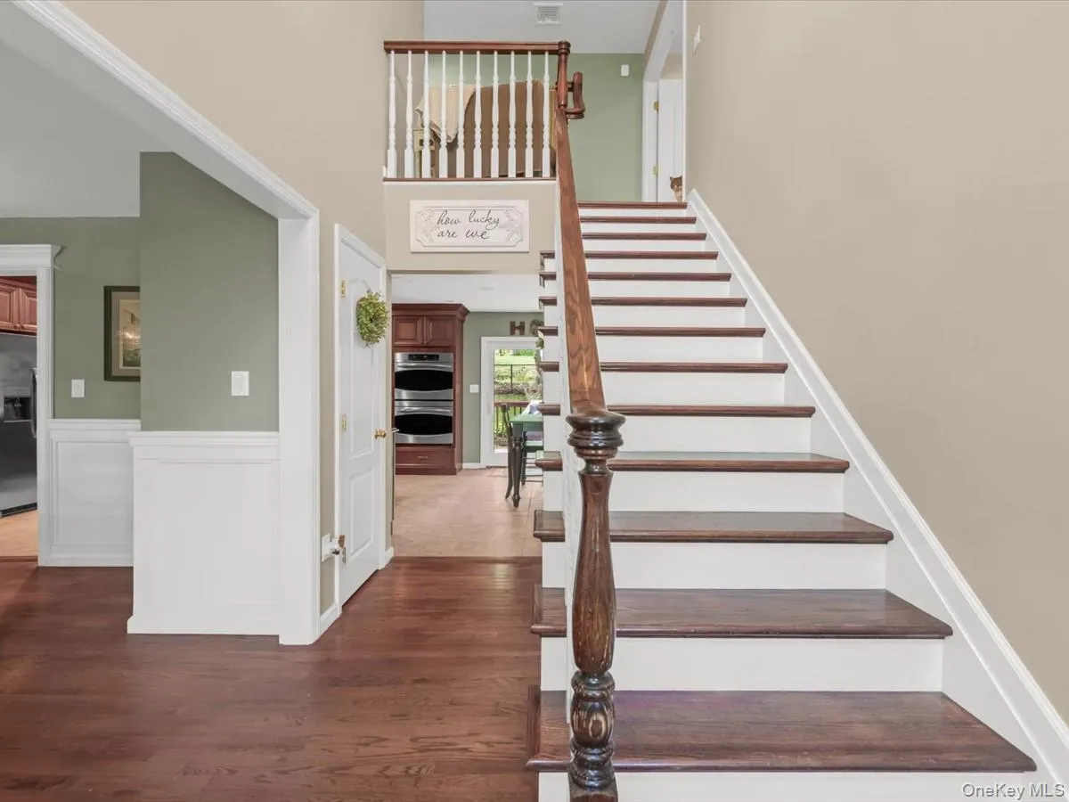 2 Seaview Ledge, Brookhaven, NY, 6 Bedrooms Bedrooms, 10 Rooms Rooms,3 BathroomsBathrooms,Residential,For Rent,Seaview Ledge,0,1001191 2 Seaview Ledge, Brookhaven, NY, 6 Bedrooms Bedrooms, 10 Rooms Rooms,3 BathroomsBathrooms,Residential,For Rent,Seaview Ledge,0,1001191