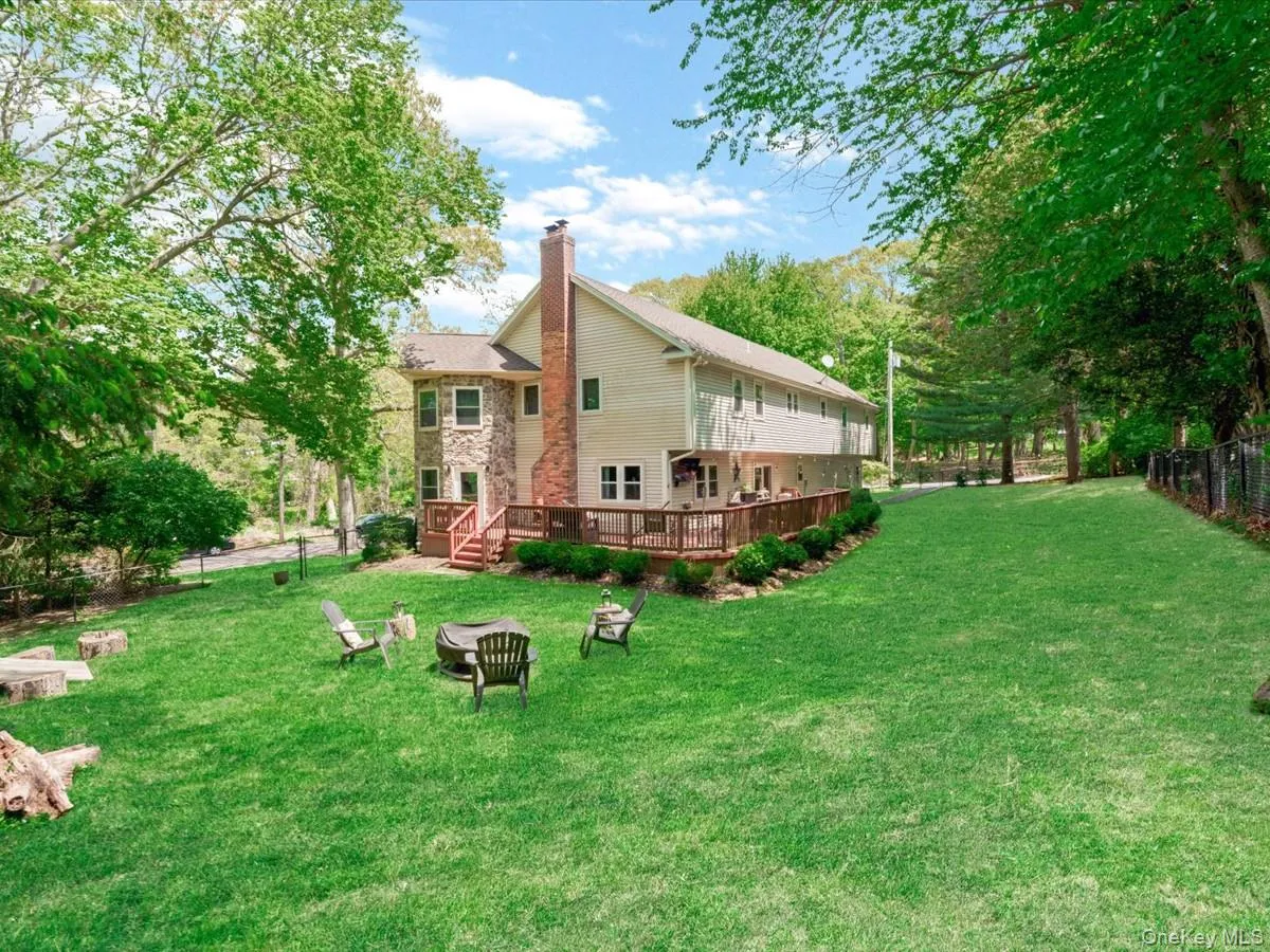 2 Seaview Ledge, Brookhaven, NY, 6 Bedrooms Bedrooms, 10 Rooms Rooms,3 BathroomsBathrooms,Residential,For Rent,Seaview Ledge,0,1001191 2 Seaview Ledge, Brookhaven, NY, 6 Bedrooms Bedrooms, 10 Rooms Rooms,3 BathroomsBathrooms,Residential,For Rent,Seaview Ledge,0,1001191