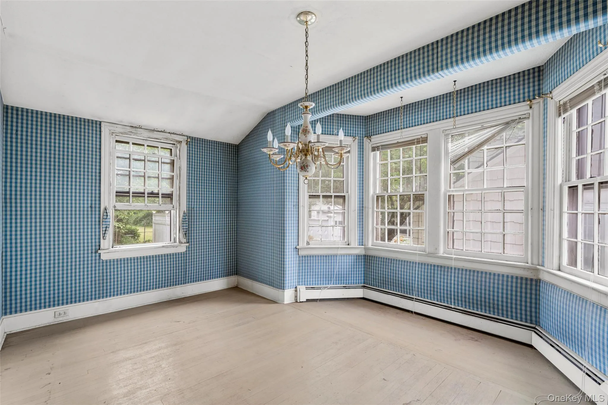 416 Rushmore Avenue, Mamaroneck, NY, 4 Bedrooms Bedrooms, 8 Rooms Rooms,1 BathroomBathrooms,Residential,For Rent,Rushmore,0,KEY1001192 416 Rushmore Avenue, Mamaroneck, NY, 4 Bedrooms Bedrooms, 8 Rooms Rooms,1 BathroomBathrooms,Residential,For Rent,Rushmore,0,KEY1001192