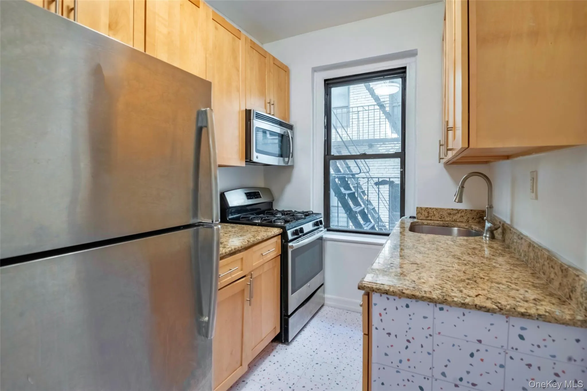 21-77 33rd Street, New York, NY, 3 Bedrooms Bedrooms, 5 Rooms Rooms,1 BathroomBathrooms,Residential,For Rent,33rd,0,1001195 21-77 33rd Street, New York, NY, 3 Bedrooms Bedrooms, 5 Rooms Rooms,1 BathroomBathrooms,Residential,For Rent,33rd,0,1001195
