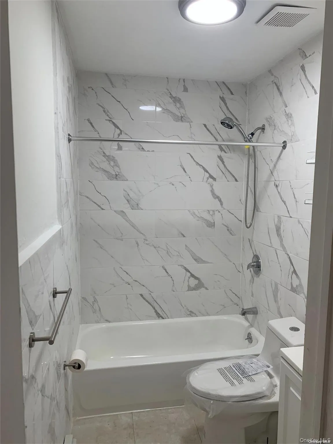 142-28 123rd Avenue, New York, NY, 3 Bedrooms Bedrooms, 7 Rooms Rooms,2 BathroomsBathrooms,Residential Lease,For Rent,123rd,0,1001196 142-28 123rd Avenue, New York, NY, 3 Bedrooms Bedrooms, 7 Rooms Rooms,2 BathroomsBathrooms,Residential Lease,For Rent,123rd,0,1001196