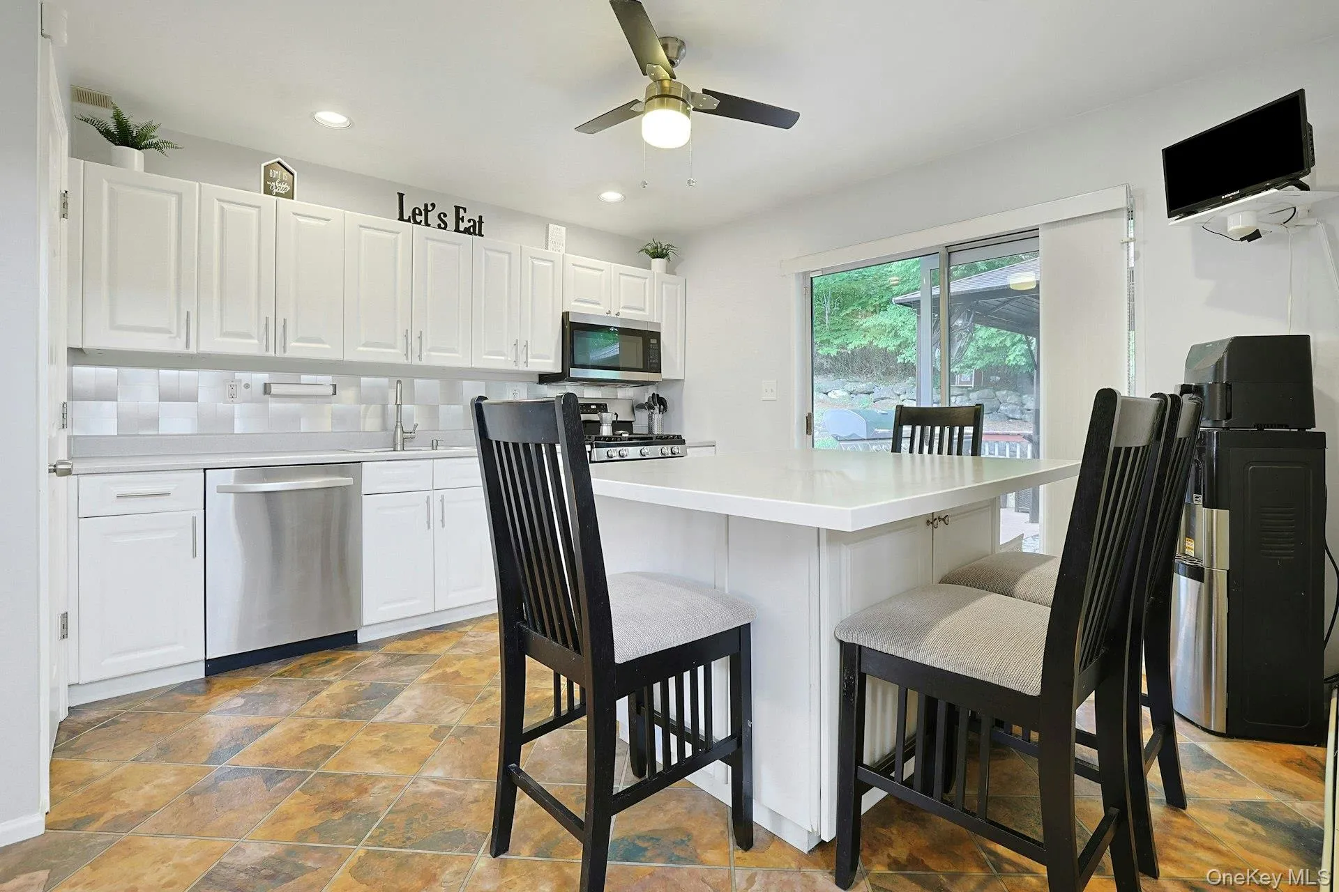 12 Louis Donato Drive, Haverstraw, NY, 4 Bedrooms Bedrooms, 8 Rooms Rooms,3 BathroomsBathrooms,Residential,For Rent,Louis Donato,0,1001198 12 Louis Donato Drive, Haverstraw, NY, 4 Bedrooms Bedrooms, 8 Rooms Rooms,3 BathroomsBathrooms,Residential,For Rent,Louis Donato,0,1001198