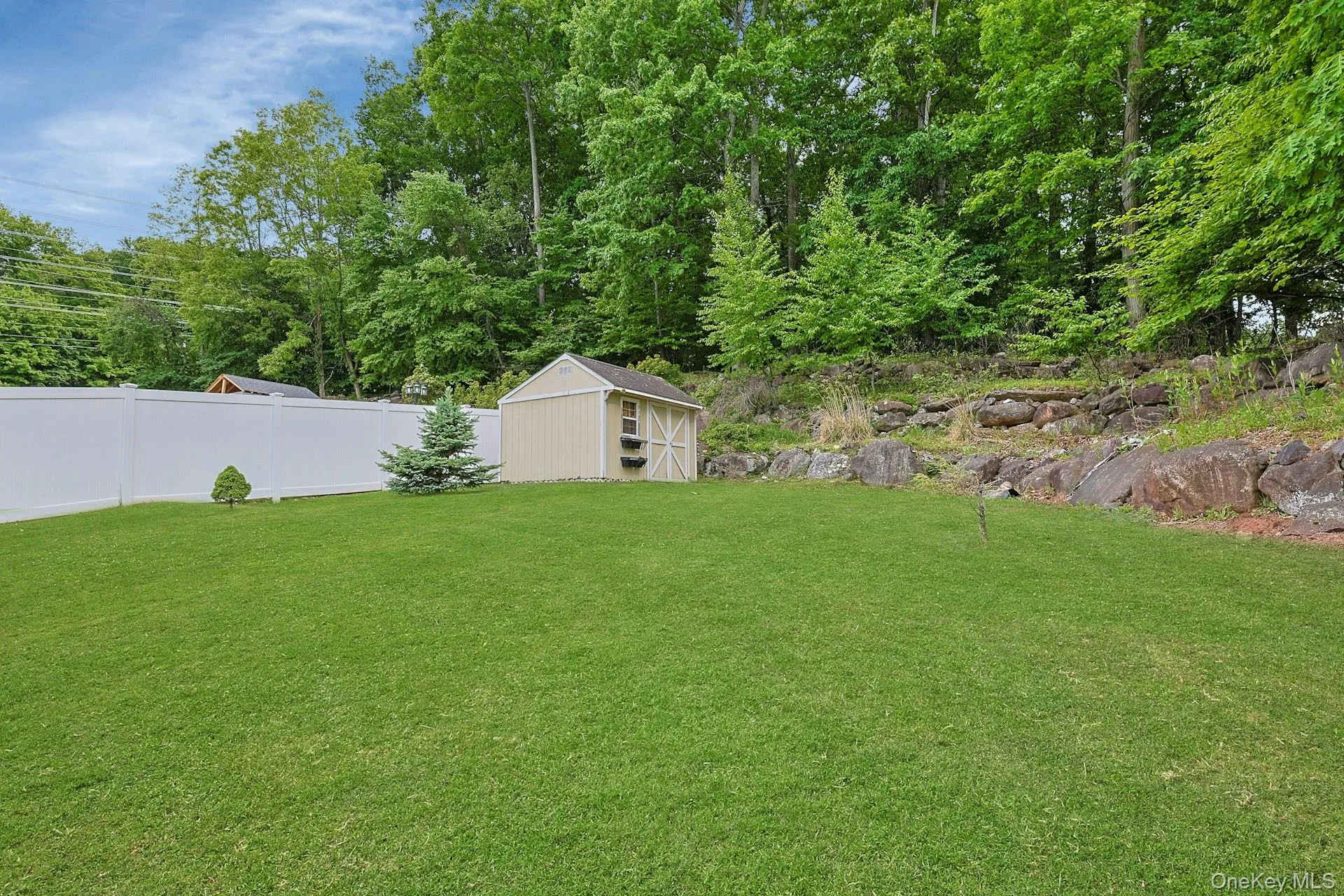 12 Louis Donato Drive, Haverstraw, NY, 4 Bedrooms Bedrooms, 8 Rooms Rooms,3 BathroomsBathrooms,Residential,For Rent,Louis Donato,0,1001198 12 Louis Donato Drive, Haverstraw, NY, 4 Bedrooms Bedrooms, 8 Rooms Rooms,3 BathroomsBathrooms,Residential,For Rent,Louis Donato,0,1001198