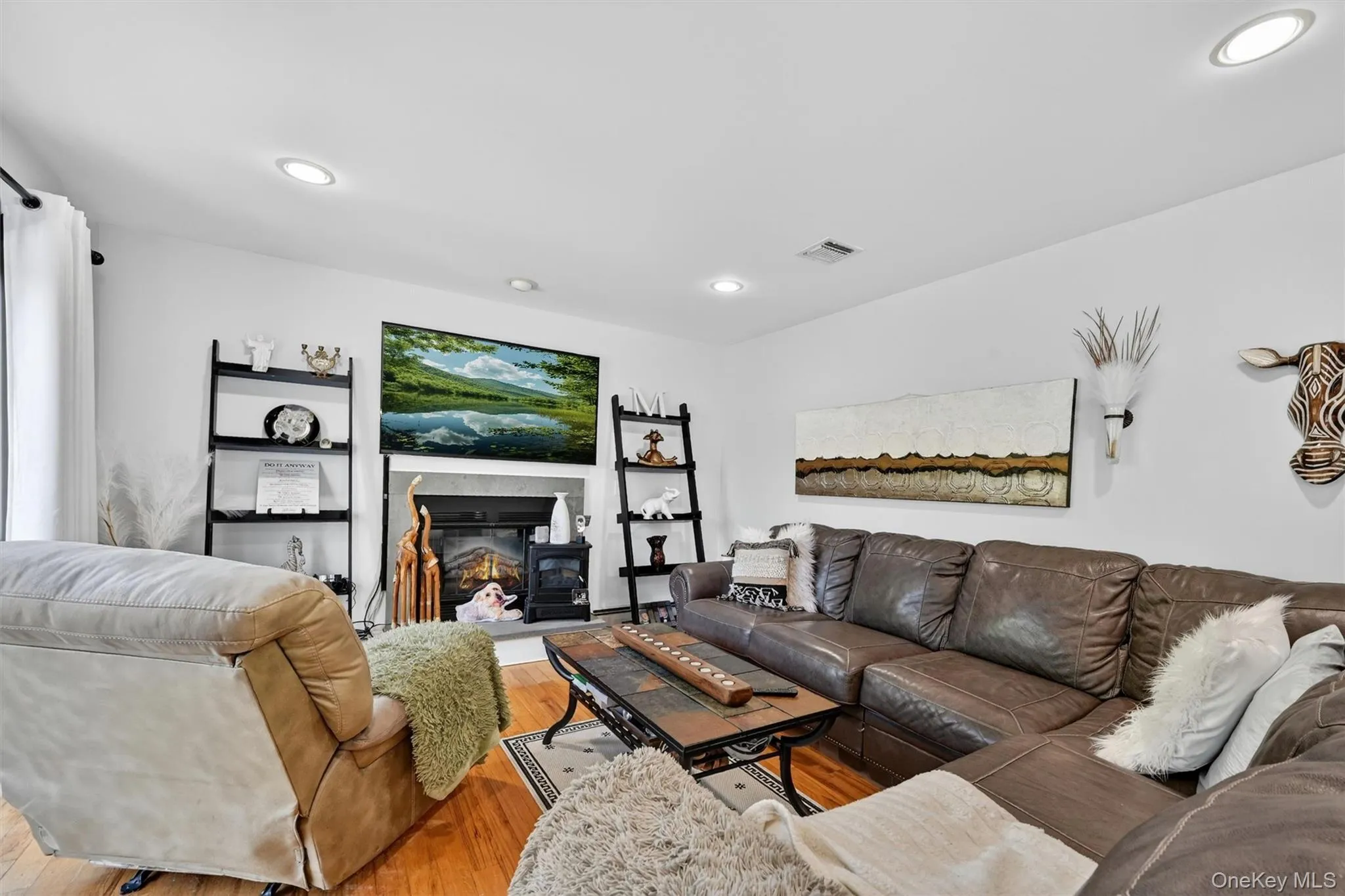 16 Willard Place, Monroe, NY, 4 Bedrooms Bedrooms, 9 Rooms Rooms,2 BathroomsBathrooms,Residential,For Rent,Willard,0,1001200 16 Willard Place, Monroe, NY, 4 Bedrooms Bedrooms, 9 Rooms Rooms,2 BathroomsBathrooms,Residential,For Rent,Willard,0,1001200