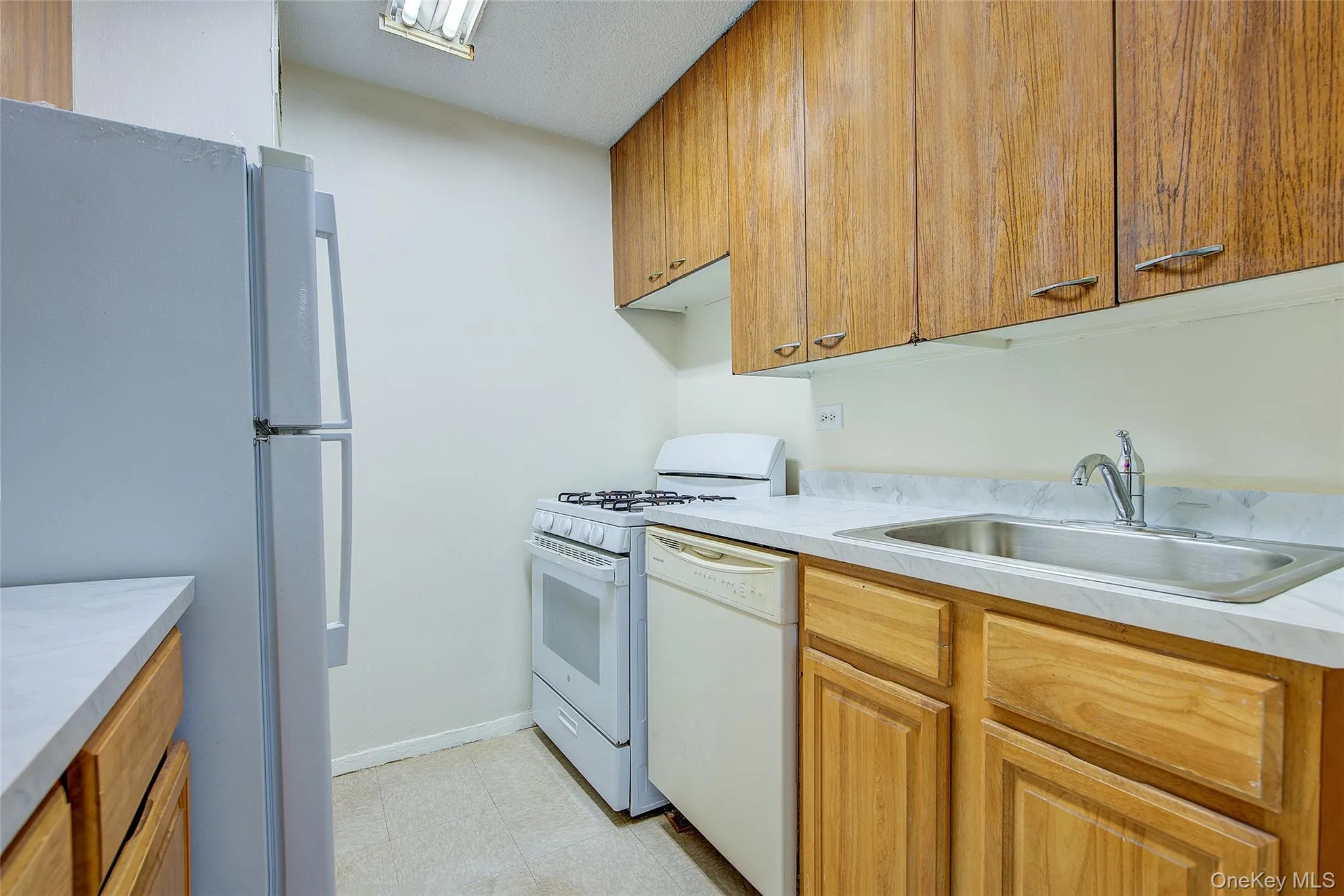 41-40 Union Street, New York, NY, 1 Bedroom Bedrooms, 4 Rooms Rooms,1 BathroomBathrooms,Residential Sale,For Rent,Union,0,1001201 41-40 Union Street, New York, NY, 1 Bedroom Bedrooms, 4 Rooms Rooms,1 BathroomBathrooms,Residential Sale,For Rent,Union,0,1001201