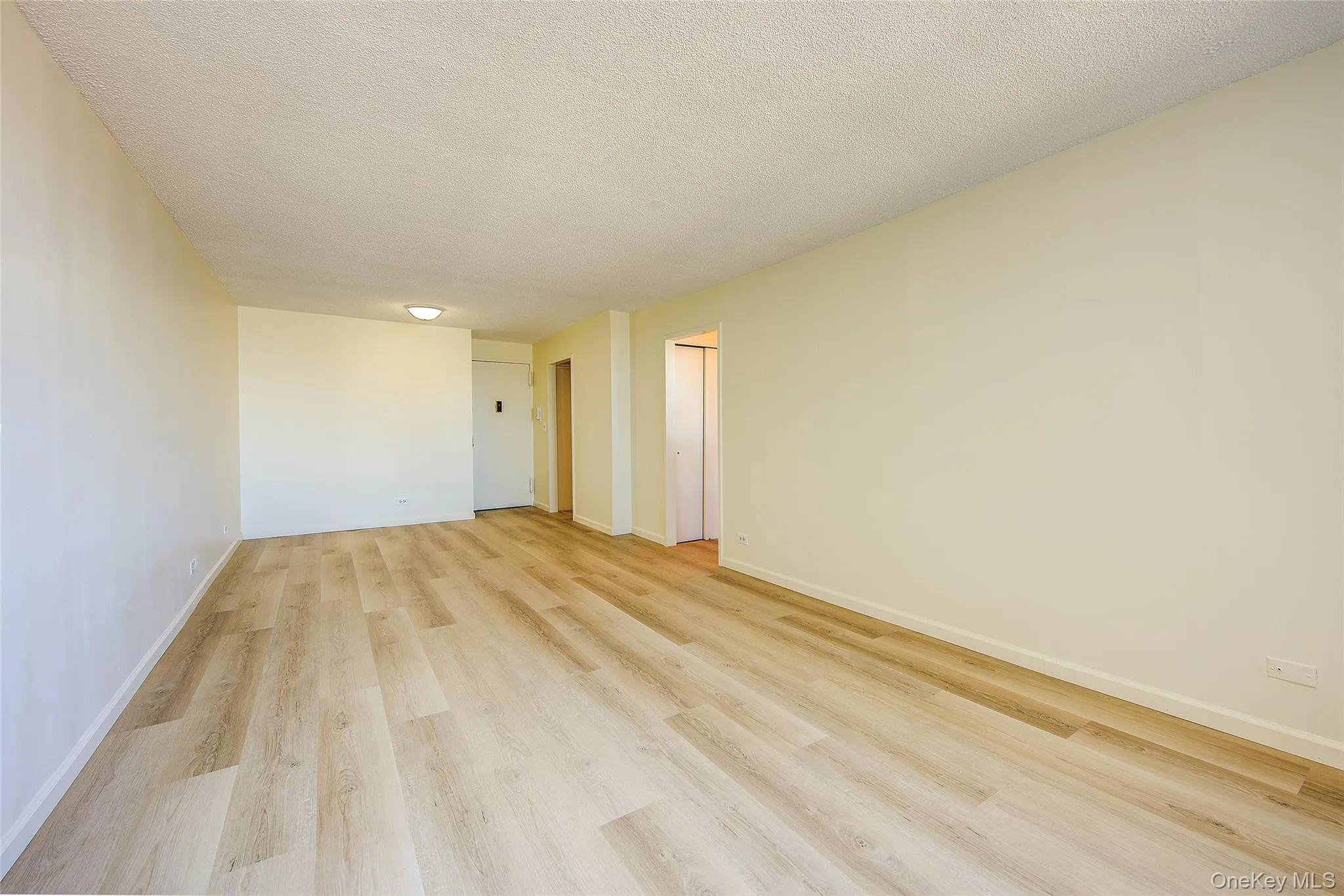 41-40 Union Street, New York, NY, 1 Bedroom Bedrooms, 4 Rooms Rooms,1 BathroomBathrooms,Residential Sale,For Rent,Union,0,1001201 41-40 Union Street, New York, NY, 1 Bedroom Bedrooms, 4 Rooms Rooms,1 BathroomBathrooms,Residential Sale,For Rent,Union,0,1001201