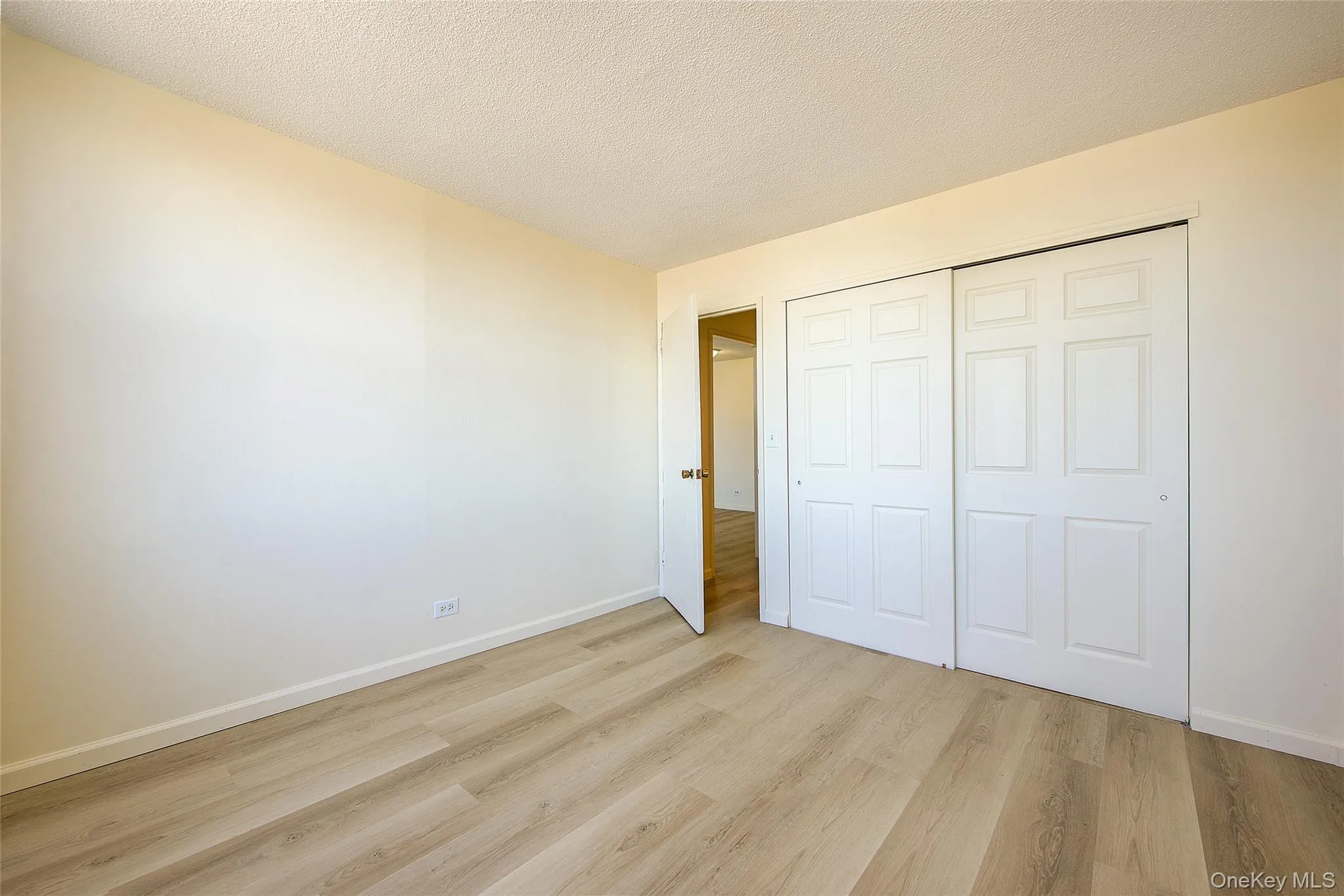 41-40 Union Street, New York, NY, 1 Bedroom Bedrooms, 4 Rooms Rooms,1 BathroomBathrooms,Residential Sale,For Rent,Union,0,1001201 41-40 Union Street, New York, NY, 1 Bedroom Bedrooms, 4 Rooms Rooms,1 BathroomBathrooms,Residential Sale,For Rent,Union,0,1001201