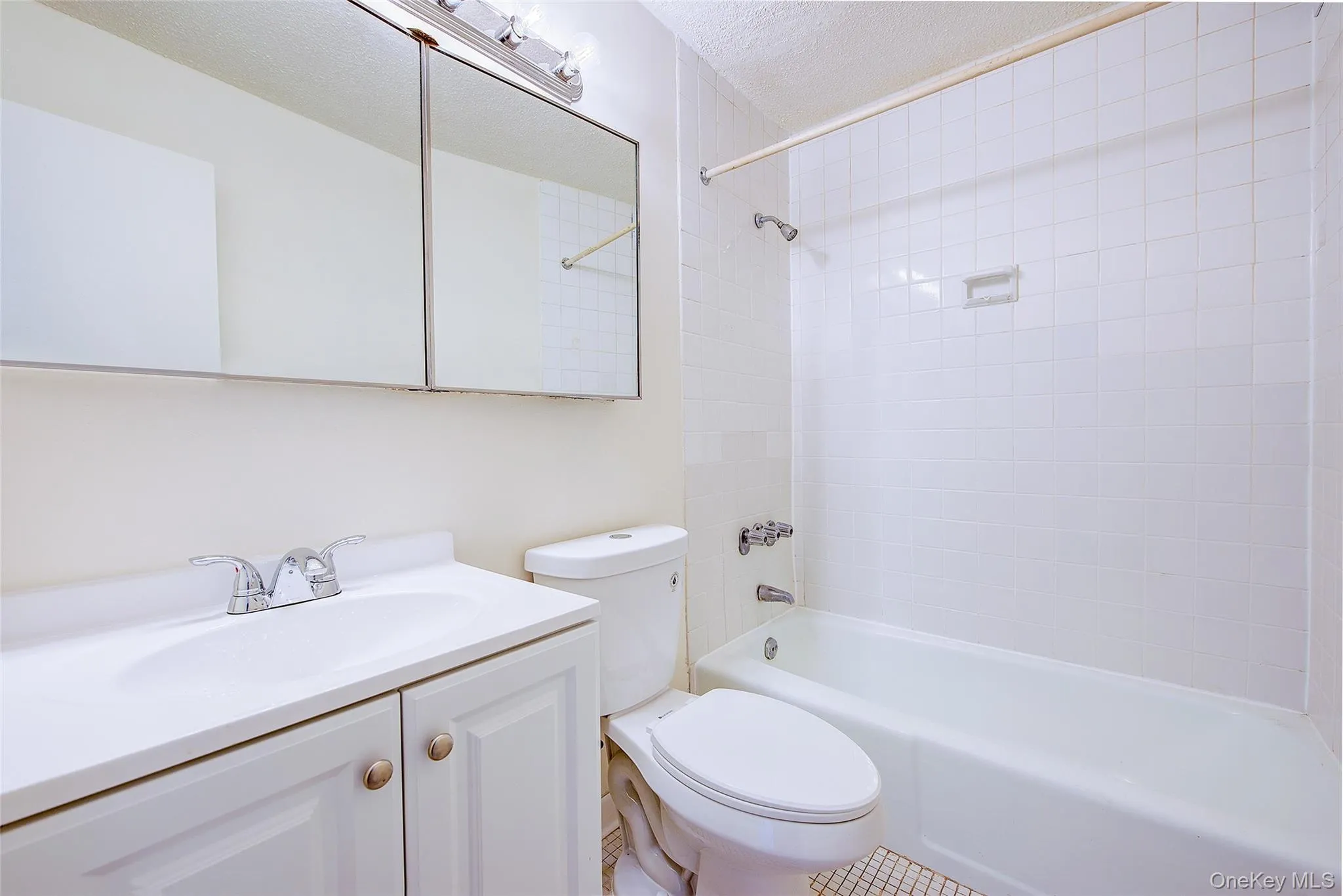 41-40 Union Street, New York, NY, 1 Bedroom Bedrooms, 4 Rooms Rooms,1 BathroomBathrooms,Residential Sale,For Rent,Union,0,1001201 41-40 Union Street, New York, NY, 1 Bedroom Bedrooms, 4 Rooms Rooms,1 BathroomBathrooms,Residential Sale,For Rent,Union,0,1001201