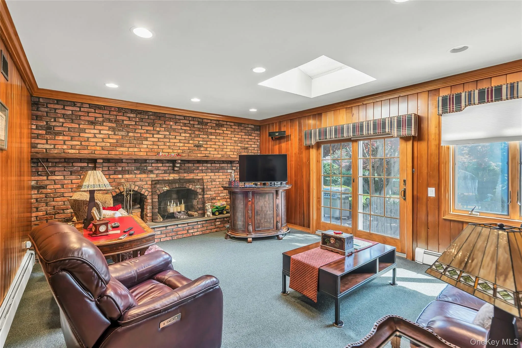 18 Ron Court, Smithtown, NY, 5 Bedrooms Bedrooms, 9 Rooms Rooms,2 BathroomsBathrooms,Residential,For Rent,Ron,0,KEY1001202 18 Ron Court, Smithtown, NY, 5 Bedrooms Bedrooms, 9 Rooms Rooms,2 BathroomsBathrooms,Residential,For Rent,Ron,0,KEY1001202