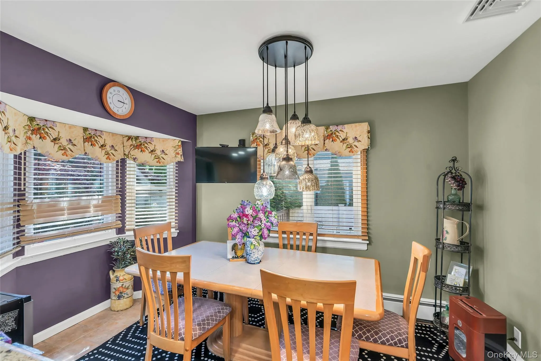 18 Ron Court, Smithtown, NY, 5 Bedrooms Bedrooms, 9 Rooms Rooms,2 BathroomsBathrooms,Residential,For Rent,Ron,0,KEY1001202 18 Ron Court, Smithtown, NY, 5 Bedrooms Bedrooms, 9 Rooms Rooms,2 BathroomsBathrooms,Residential,For Rent,Ron,0,KEY1001202