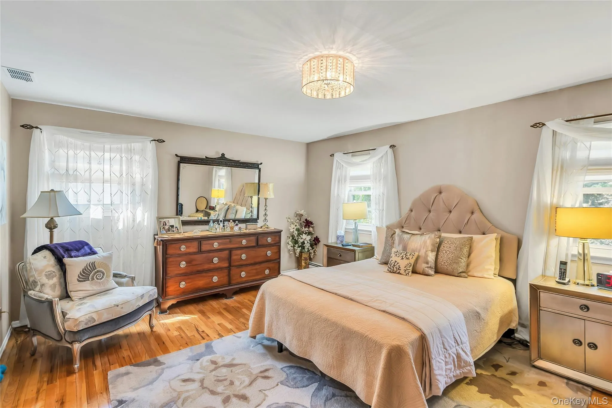 18 Ron Court, Smithtown, NY, 5 Bedrooms Bedrooms, 9 Rooms Rooms,2 BathroomsBathrooms,Residential,For Rent,Ron,0,KEY1001202 18 Ron Court, Smithtown, NY, 5 Bedrooms Bedrooms, 9 Rooms Rooms,2 BathroomsBathrooms,Residential,For Rent,Ron,0,KEY1001202