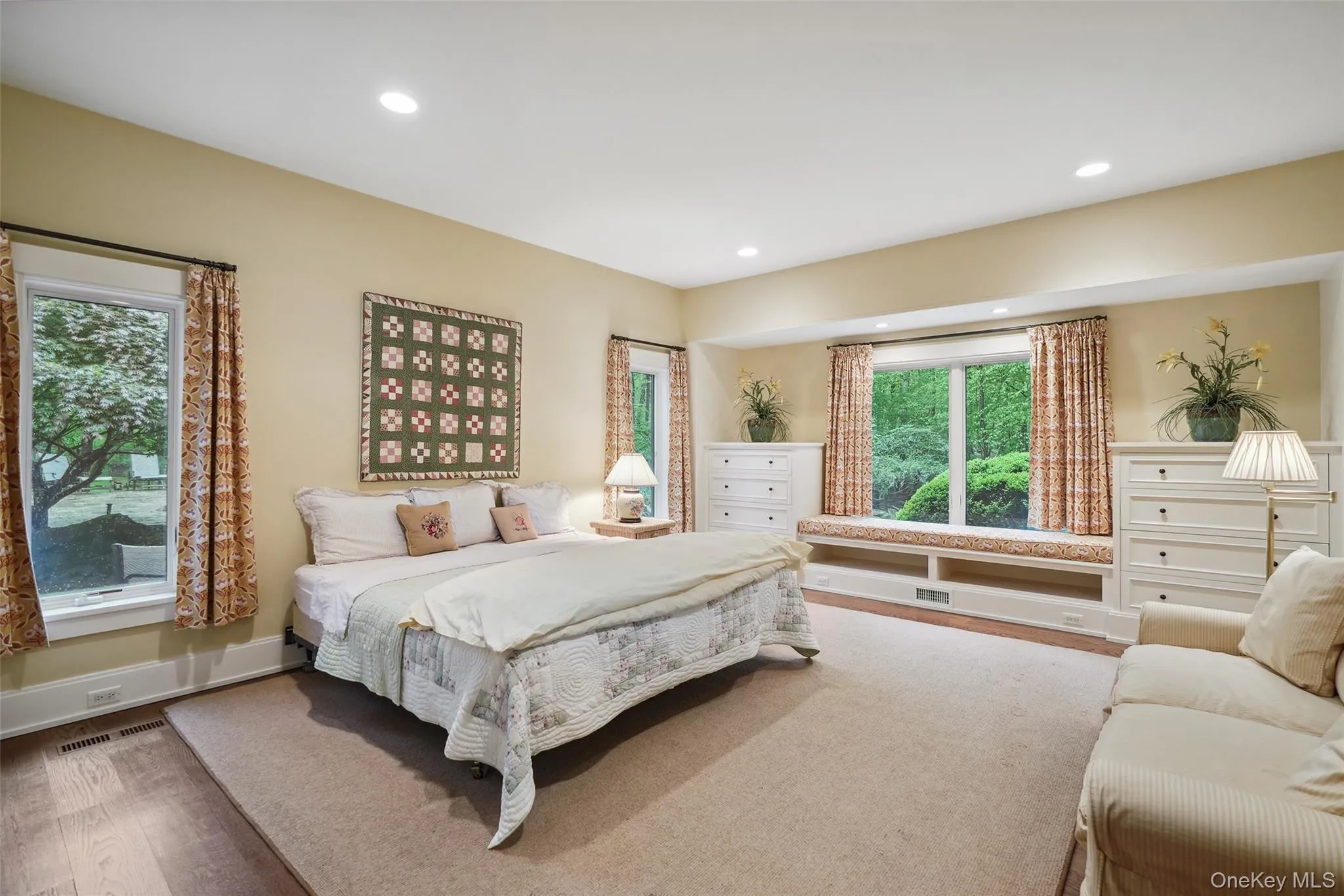 17 Eastwoods Road, Pound Ridge, NY, 5 Bedrooms Bedrooms, 12 Rooms Rooms,5 BathroomsBathrooms,Residential,For Rent,Eastwoods,0,1001204 17 Eastwoods Road, Pound Ridge, NY, 5 Bedrooms Bedrooms, 12 Rooms Rooms,5 BathroomsBathrooms,Residential,For Rent,Eastwoods,0,1001204