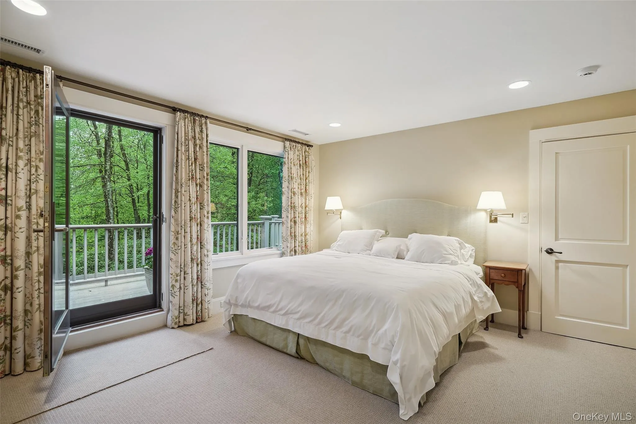 17 Eastwoods Road, Pound Ridge, NY, 5 Bedrooms Bedrooms, 12 Rooms Rooms,5 BathroomsBathrooms,Residential,For Rent,Eastwoods,0,1001204 17 Eastwoods Road, Pound Ridge, NY, 5 Bedrooms Bedrooms, 12 Rooms Rooms,5 BathroomsBathrooms,Residential,For Rent,Eastwoods,0,1001204