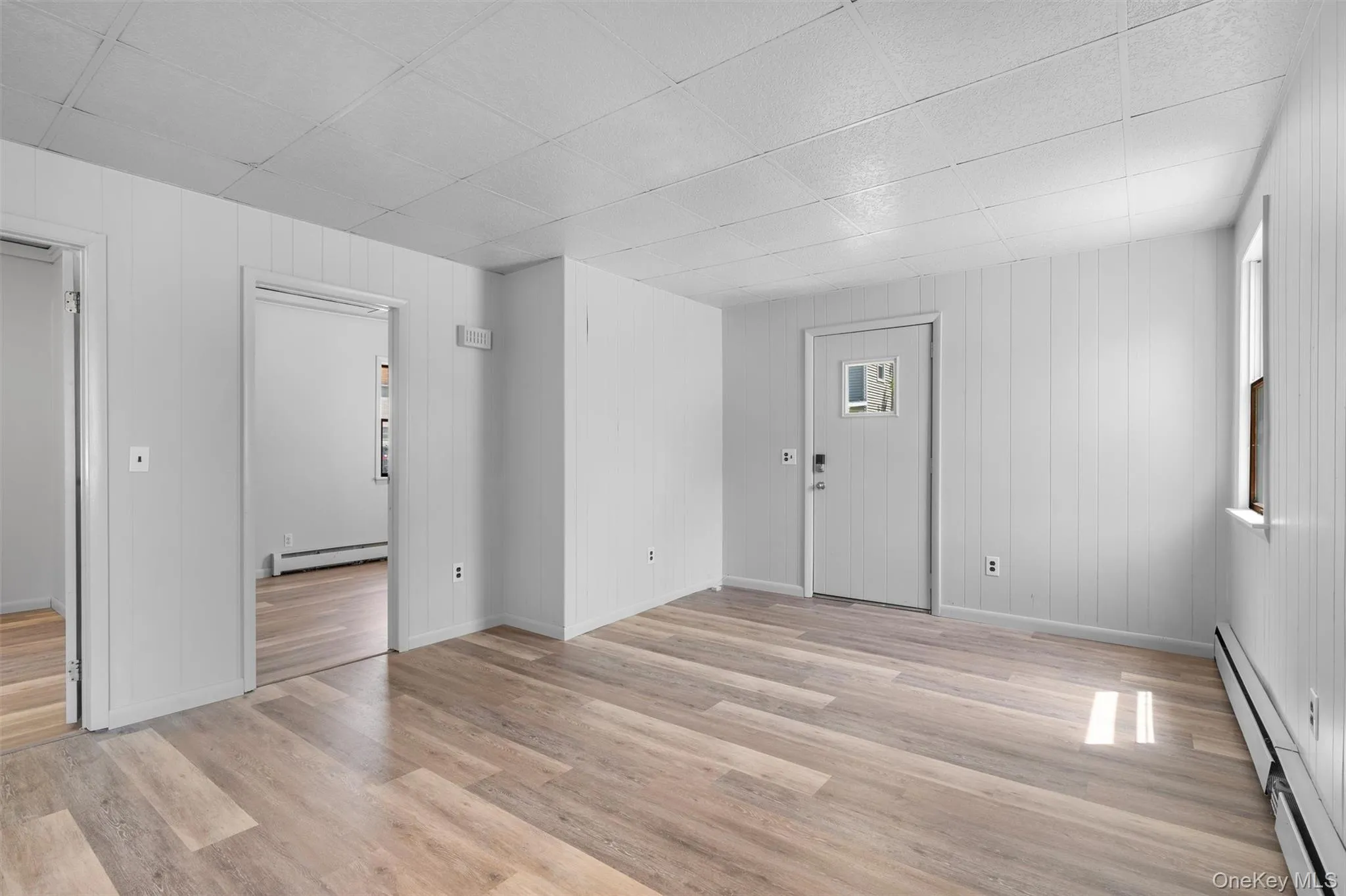 28 Van Buren Street, Warwick (town), NY, 2 Bedrooms Bedrooms, 4 Rooms Rooms,1 BathroomBathrooms,Residential Lease,For Rent,Van Buren,0,1001211 28 Van Buren Street, Warwick (town), NY, 2 Bedrooms Bedrooms, 4 Rooms Rooms,1 BathroomBathrooms,Residential Lease,For Rent,Van Buren,0,1001211