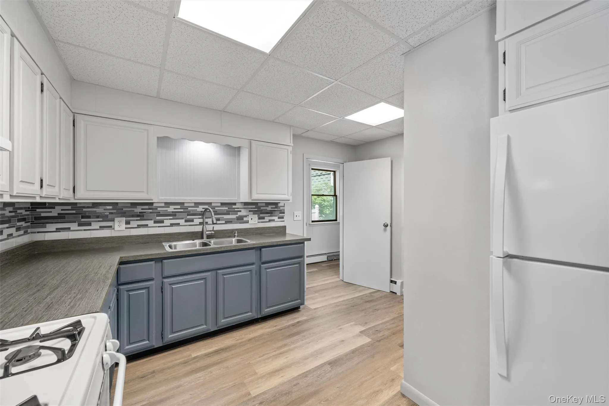 28 Van Buren Street, Warwick (town), NY, 2 Bedrooms Bedrooms, 4 Rooms Rooms,1 BathroomBathrooms,Residential Lease,For Rent,Van Buren,0,1001211 28 Van Buren Street, Warwick (town), NY, 2 Bedrooms Bedrooms, 4 Rooms Rooms,1 BathroomBathrooms,Residential Lease,For Rent,Van Buren,0,1001211