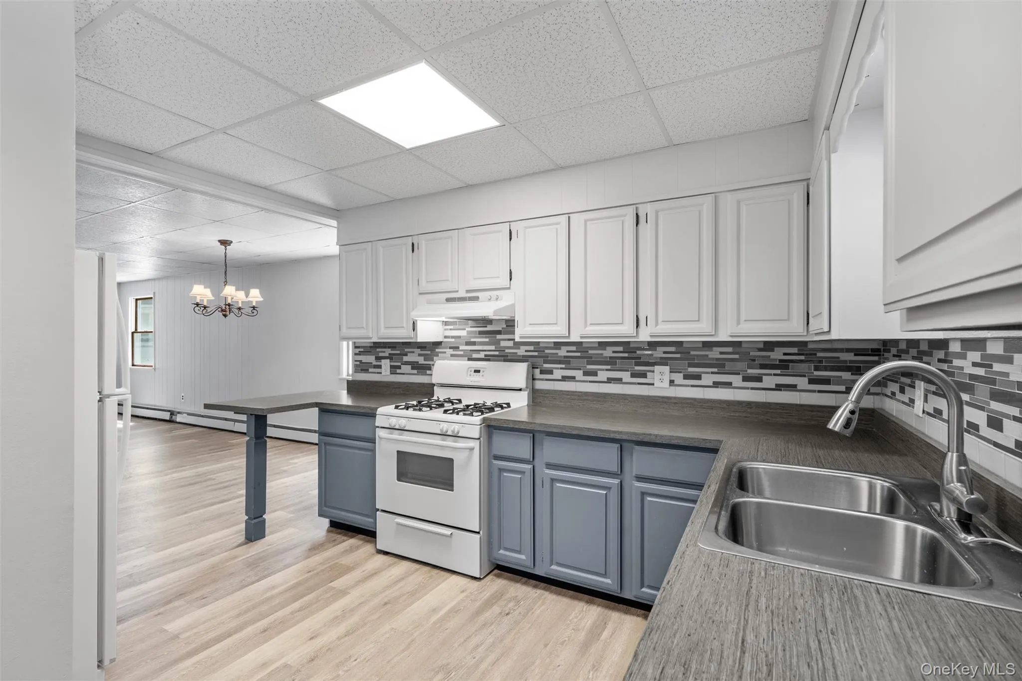 28 Van Buren Street, Warwick (town), NY, 2 Bedrooms Bedrooms, 4 Rooms Rooms,1 BathroomBathrooms,Residential Lease,For Rent,Van Buren,0,1001211 28 Van Buren Street, Warwick (town), NY, 2 Bedrooms Bedrooms, 4 Rooms Rooms,1 BathroomBathrooms,Residential Lease,For Rent,Van Buren,0,1001211