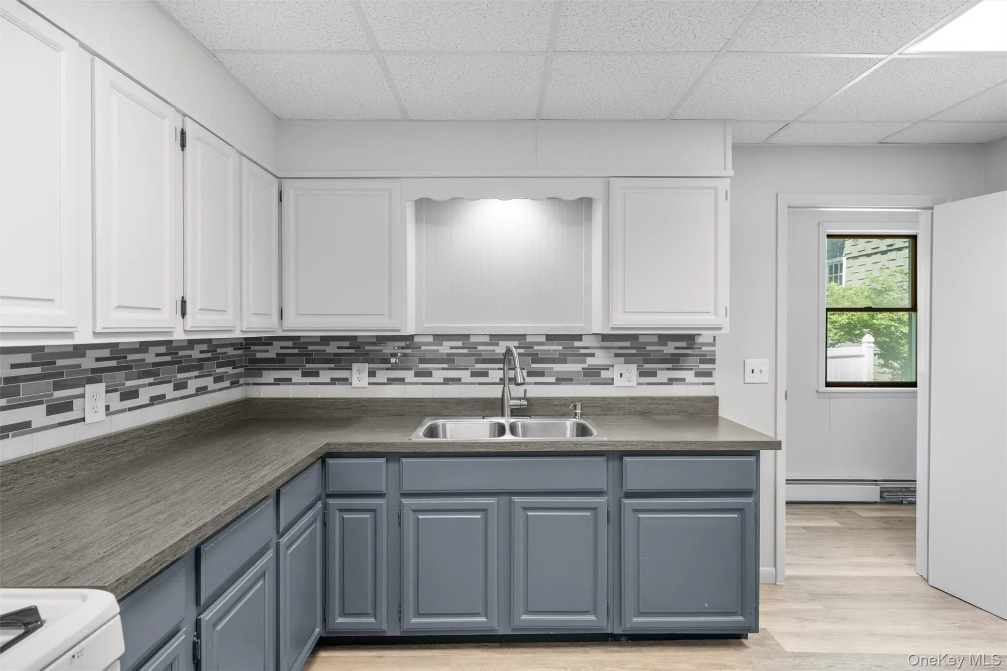 28 Van Buren Street, Warwick (town), NY, 2 Bedrooms Bedrooms, 4 Rooms Rooms,1 BathroomBathrooms,Residential Lease,For Rent,Van Buren,0,1001211 28 Van Buren Street, Warwick (town), NY, 2 Bedrooms Bedrooms, 4 Rooms Rooms,1 BathroomBathrooms,Residential Lease,For Rent,Van Buren,0,1001211