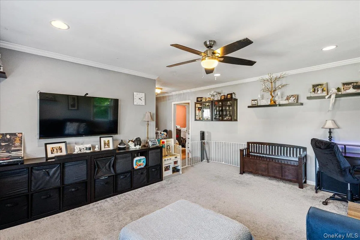 251-03 71st Road, New York, NY, 2 Bedrooms Bedrooms, 5 Rooms Rooms,1 BathroomBathrooms,Residential,For Rent,71st,0,1001219 251-03 71st Road, New York, NY, 2 Bedrooms Bedrooms, 5 Rooms Rooms,1 BathroomBathrooms,Residential,For Rent,71st,0,1001219