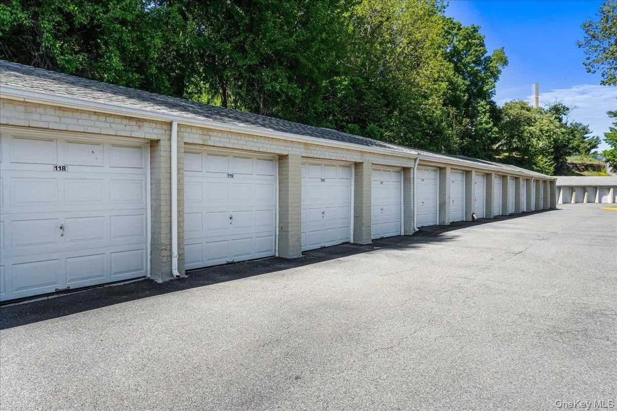 Deeded Garage #119 Deeded Garage #119