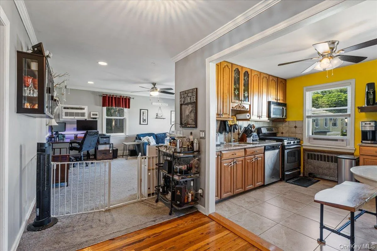 251-03 71st Road, New York, NY, 2 Bedrooms Bedrooms, 5 Rooms Rooms,1 BathroomBathrooms,Residential,For Rent,71st,0,1001219 251-03 71st Road, New York, NY, 2 Bedrooms Bedrooms, 5 Rooms Rooms,1 BathroomBathrooms,Residential,For Rent,71st,0,1001219