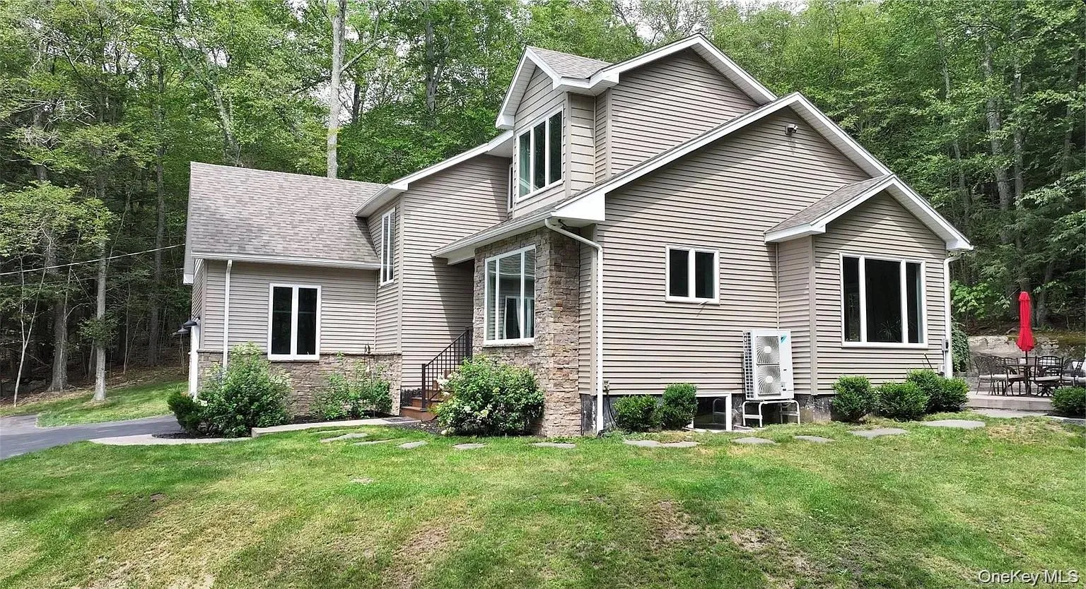 224 Lake Shore Drive, Thompson, NY, 3 Bedrooms Bedrooms, 10 Rooms Rooms,2 BathroomsBathrooms,Residential Sale,For Rent,Lake Shore,0,1001220 224 Lake Shore Drive, Thompson, NY, 3 Bedrooms Bedrooms, 10 Rooms Rooms,2 BathroomsBathrooms,Residential Sale,For Rent,Lake Shore,0,1001220