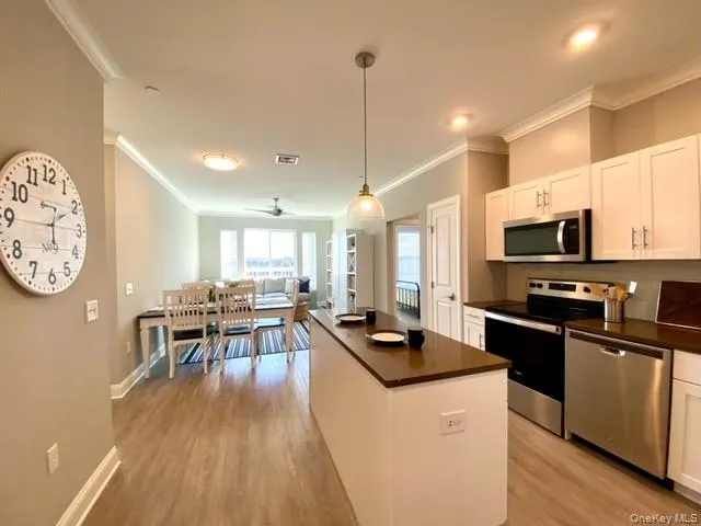 75 Hoffman Avenue, Babylon, NY, 2 Bedrooms Bedrooms, 5 Rooms Rooms,2 BathroomsBathrooms,Residential Lease,For Rent,Hoffman,0,1001227 75 Hoffman Avenue, Babylon, NY, 2 Bedrooms Bedrooms, 5 Rooms Rooms,2 BathroomsBathrooms,Residential Lease,For Rent,Hoffman,0,1001227
