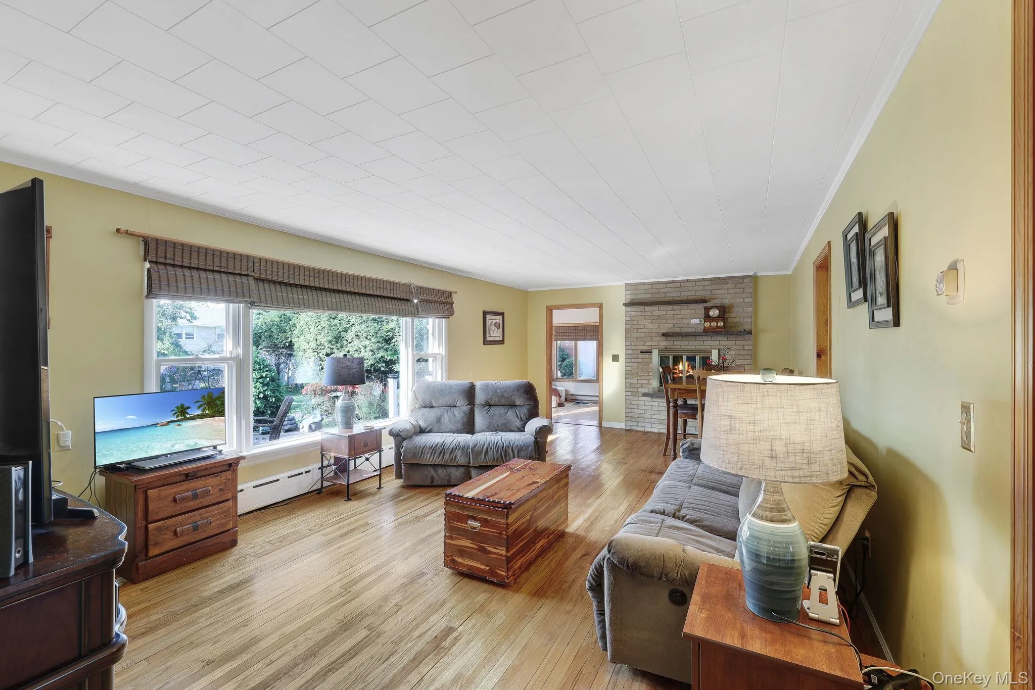 36 Finger Street, Saugerties, NY, 3 Bedrooms Bedrooms, 8 Rooms Rooms,2 BathroomsBathrooms,Residential,For Rent,Finger,0,1001230 36 Finger Street, Saugerties, NY, 3 Bedrooms Bedrooms, 8 Rooms Rooms,2 BathroomsBathrooms,Residential,For Rent,Finger,0,1001230