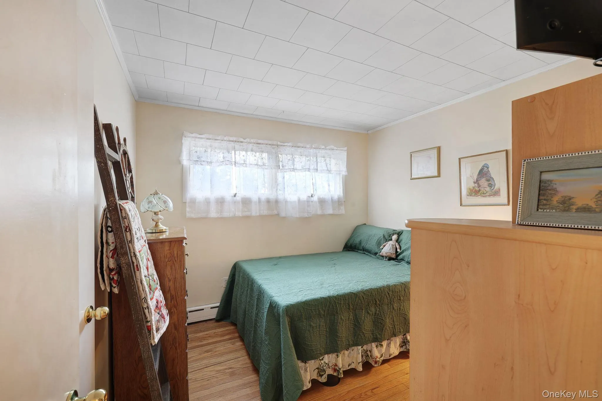 36 Finger Street, Saugerties, NY, 3 Bedrooms Bedrooms, 8 Rooms Rooms,2 BathroomsBathrooms,Residential,For Rent,Finger,0,1001230 36 Finger Street, Saugerties, NY, 3 Bedrooms Bedrooms, 8 Rooms Rooms,2 BathroomsBathrooms,Residential,For Rent,Finger,0,1001230