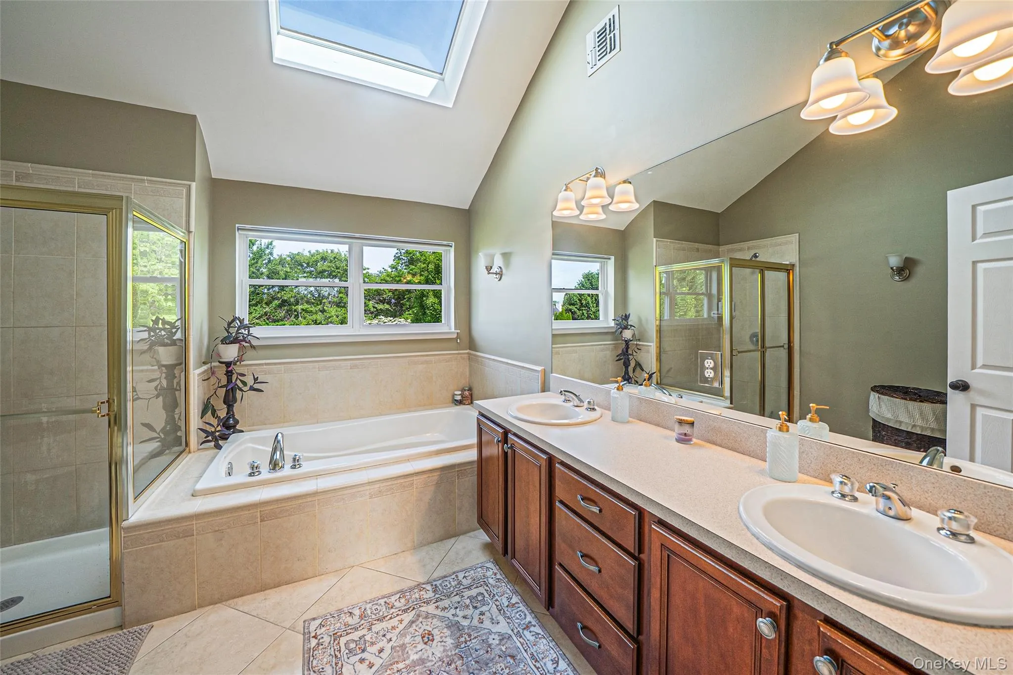 19 Sweetgum Lane, Brookhaven, NY, 4 Bedrooms Bedrooms, 12 Rooms Rooms,3 BathroomsBathrooms,Residential,For Rent,Sweetgum,0,1001231 19 Sweetgum Lane, Brookhaven, NY, 4 Bedrooms Bedrooms, 12 Rooms Rooms,3 BathroomsBathrooms,Residential,For Rent,Sweetgum,0,1001231