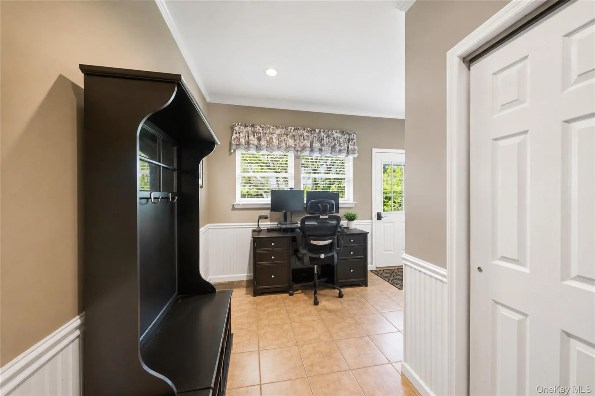 19 Sweetgum Lane, Brookhaven, NY, 4 Bedrooms Bedrooms, 12 Rooms Rooms,3 BathroomsBathrooms,Residential,For Rent,Sweetgum,0,1001231 19 Sweetgum Lane, Brookhaven, NY, 4 Bedrooms Bedrooms, 12 Rooms Rooms,3 BathroomsBathrooms,Residential,For Rent,Sweetgum,0,1001231