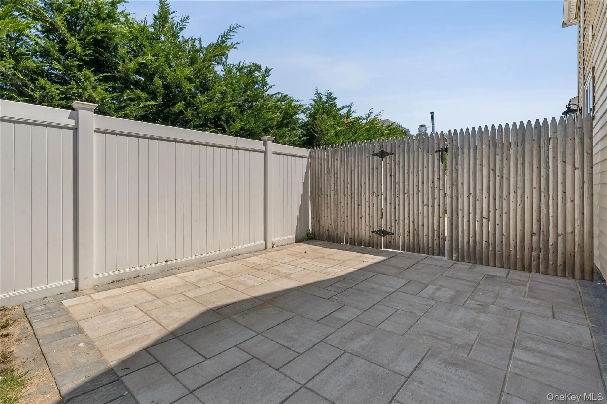 11 Park Avenue, Babylon, NY, 1 Bedroom Bedrooms, 3 Rooms Rooms,1 BathroomBathrooms,Residential Lease,For Rent,Park,0,1001233 11 Park Avenue, Babylon, NY, 1 Bedroom Bedrooms, 3 Rooms Rooms,1 BathroomBathrooms,Residential Lease,For Rent,Park,0,1001233