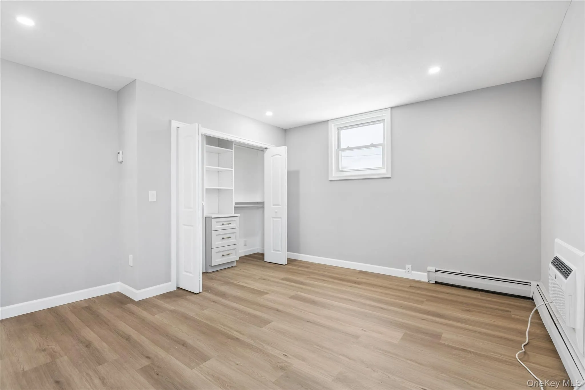 11 Park Avenue, Babylon, NY, 1 Bedroom Bedrooms, 3 Rooms Rooms,1 BathroomBathrooms,Residential Lease,For Rent,Park,0,1001233 11 Park Avenue, Babylon, NY, 1 Bedroom Bedrooms, 3 Rooms Rooms,1 BathroomBathrooms,Residential Lease,For Rent,Park,0,1001233