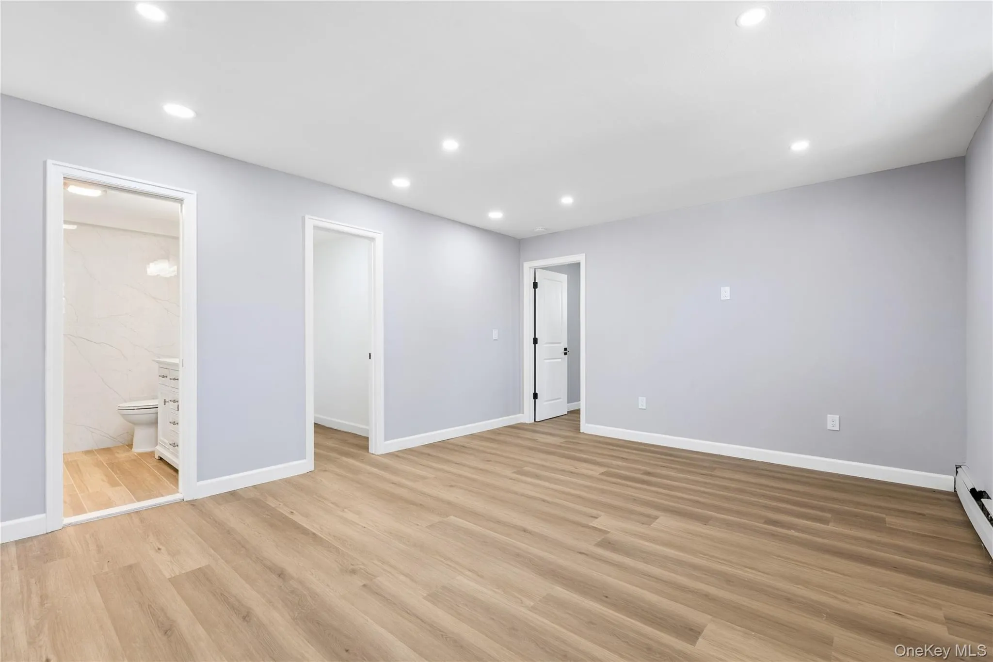 11 Park Avenue, Babylon, NY, 1 Bedroom Bedrooms, 3 Rooms Rooms,1 BathroomBathrooms,Residential Lease,For Rent,Park,0,1001233 11 Park Avenue, Babylon, NY, 1 Bedroom Bedrooms, 3 Rooms Rooms,1 BathroomBathrooms,Residential Lease,For Rent,Park,0,1001233