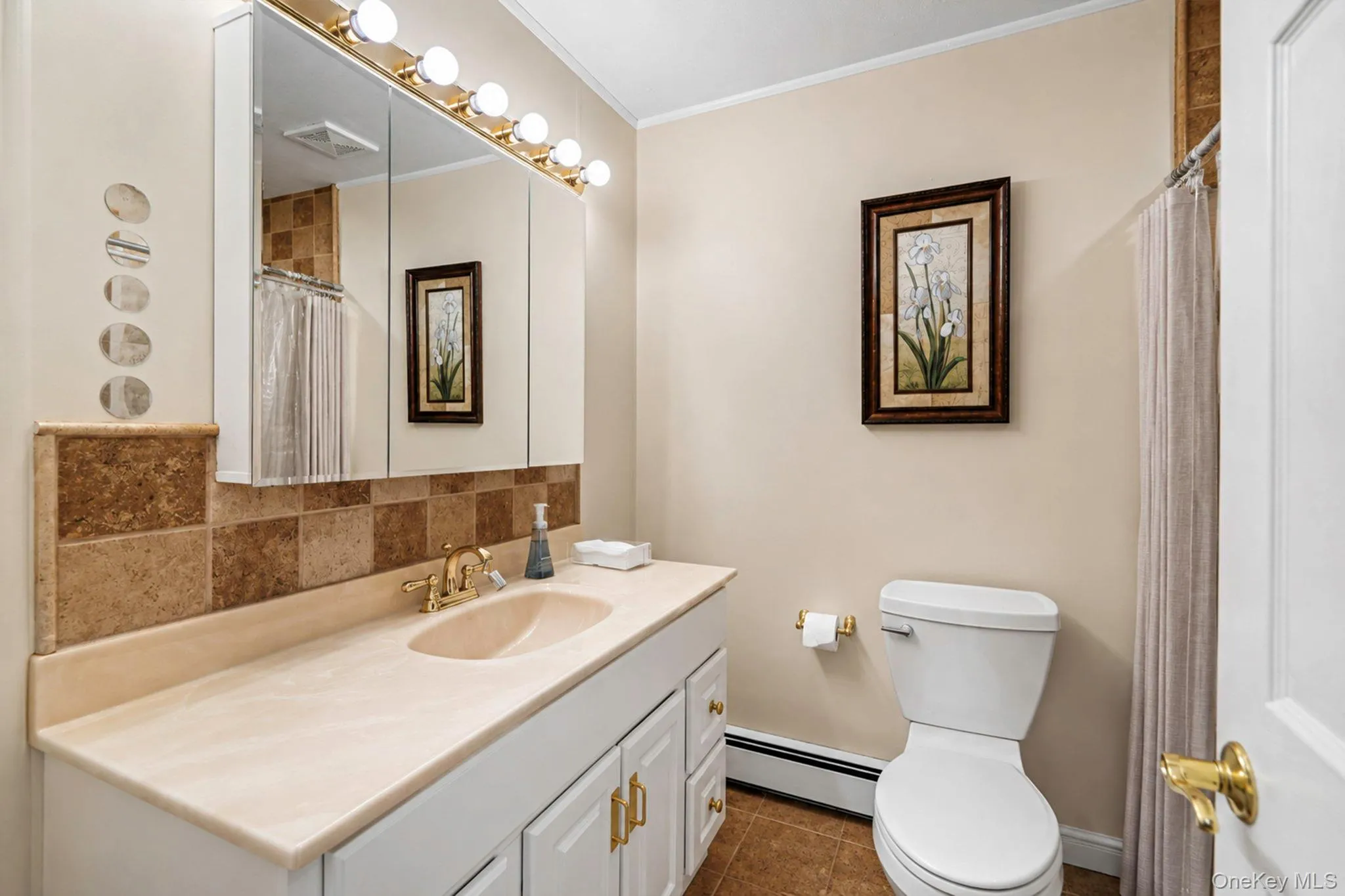 5 Tawny Pass, Brookhaven, NY, 5 Bedrooms Bedrooms, 9 Rooms Rooms,4 BathroomsBathrooms,Residential,For Rent,Tawny,0,1001241 5 Tawny Pass, Brookhaven, NY, 5 Bedrooms Bedrooms, 9 Rooms Rooms,4 BathroomsBathrooms,Residential,For Rent,Tawny,0,1001241