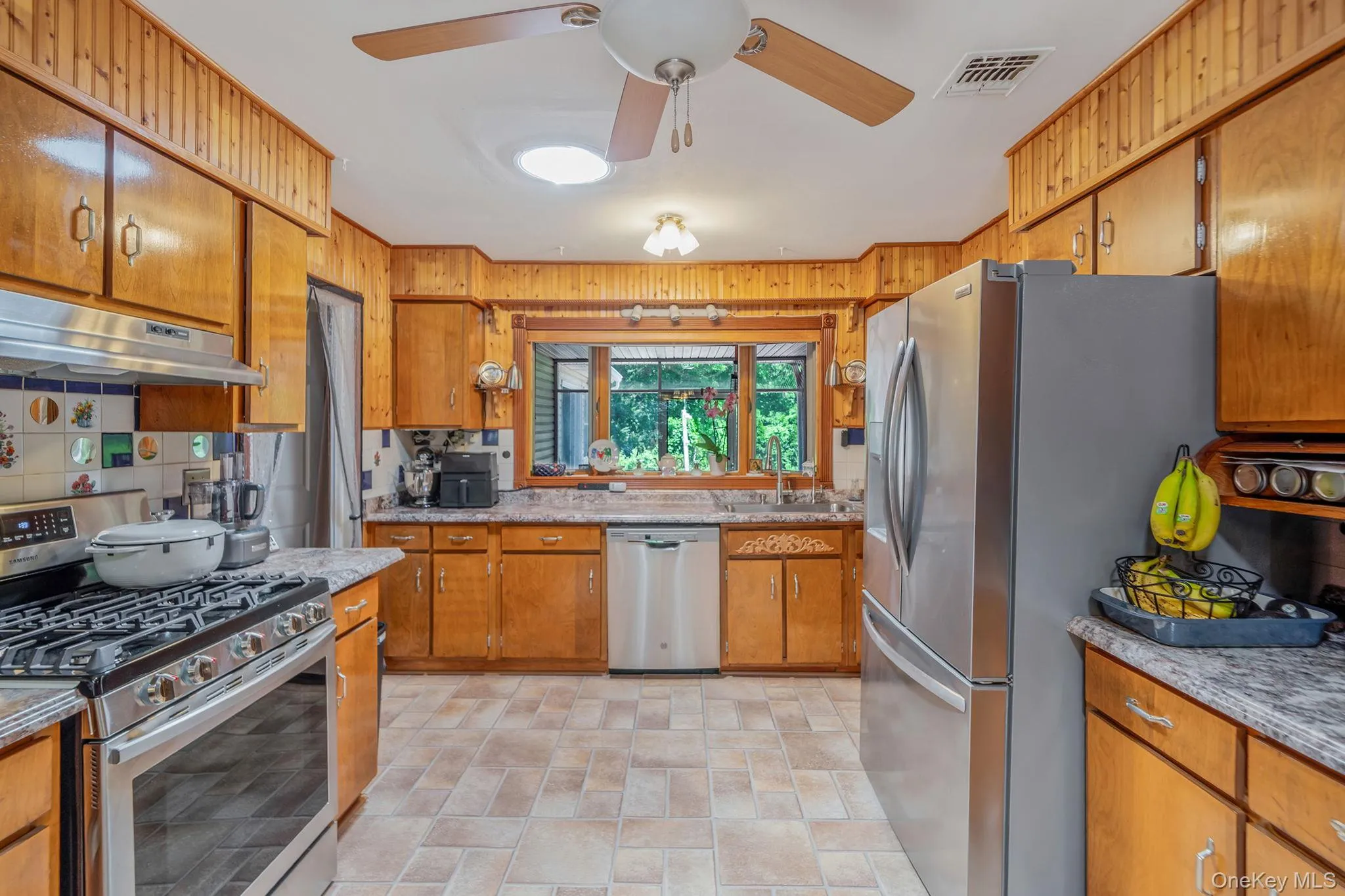 5 Tawny Pass, Brookhaven, NY, 5 Bedrooms Bedrooms, 9 Rooms Rooms,4 BathroomsBathrooms,Residential,For Rent,Tawny,0,1001241 5 Tawny Pass, Brookhaven, NY, 5 Bedrooms Bedrooms, 9 Rooms Rooms,4 BathroomsBathrooms,Residential,For Rent,Tawny,0,1001241