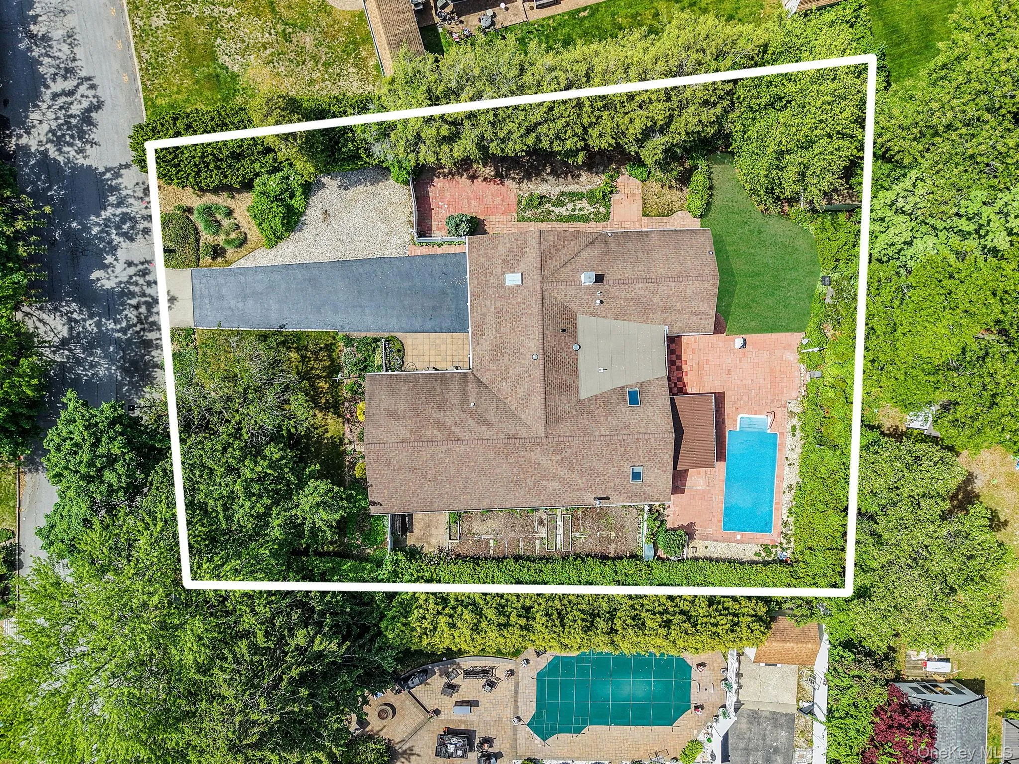 5 Tawny Pass, Brookhaven, NY, 5 Bedrooms Bedrooms, 9 Rooms Rooms,4 BathroomsBathrooms,Residential,For Rent,Tawny,0,1001241 5 Tawny Pass, Brookhaven, NY, 5 Bedrooms Bedrooms, 9 Rooms Rooms,4 BathroomsBathrooms,Residential,For Rent,Tawny,0,1001241