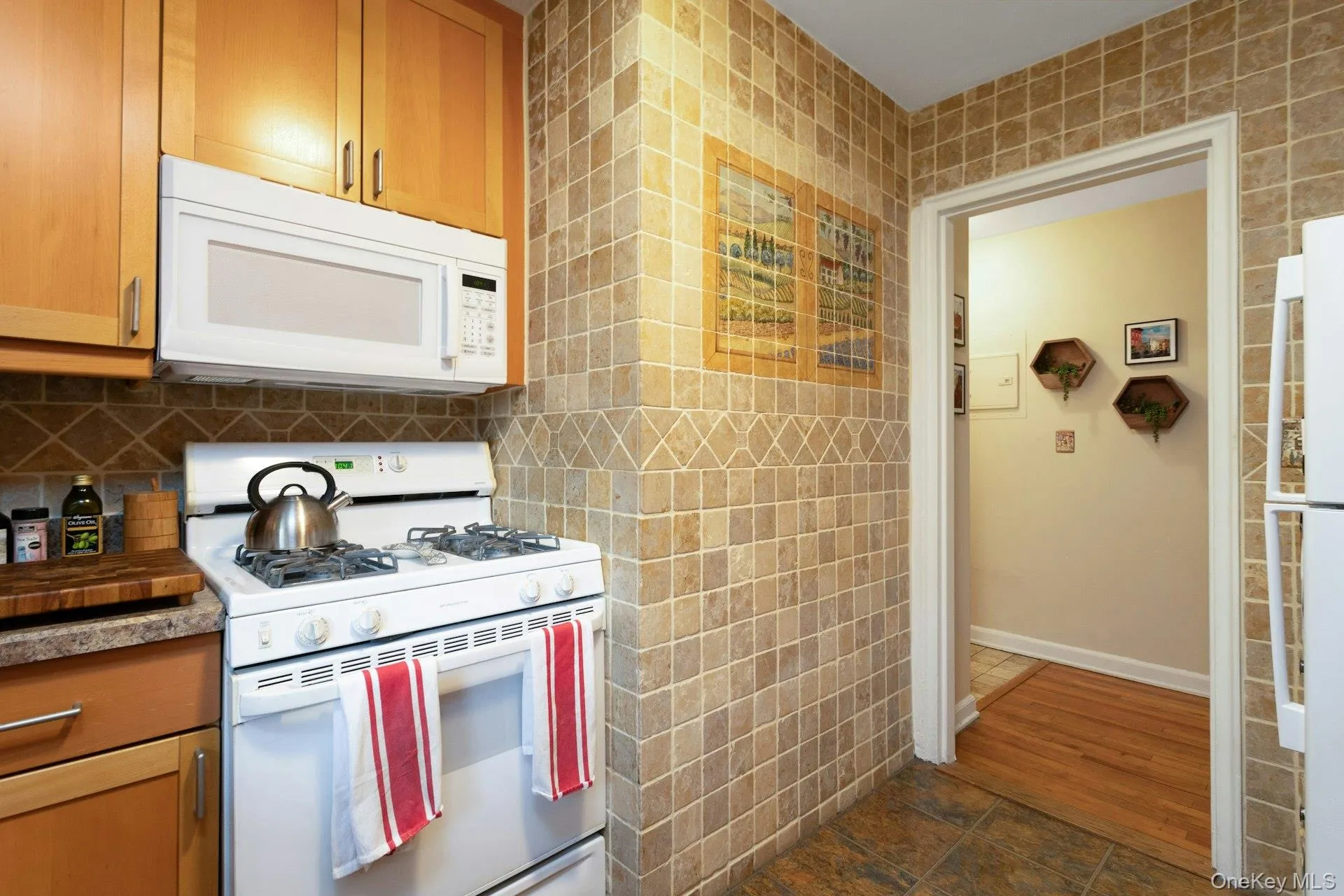 330 Broadway, Greenburgh, NY, 1 Bedroom Bedrooms, 4 Rooms Rooms,1 BathroomBathrooms,Residential Lease,For Rent,Broadway,0,1001243 330 Broadway, Greenburgh, NY, 1 Bedroom Bedrooms, 4 Rooms Rooms,1 BathroomBathrooms,Residential Lease,For Rent,Broadway,0,1001243