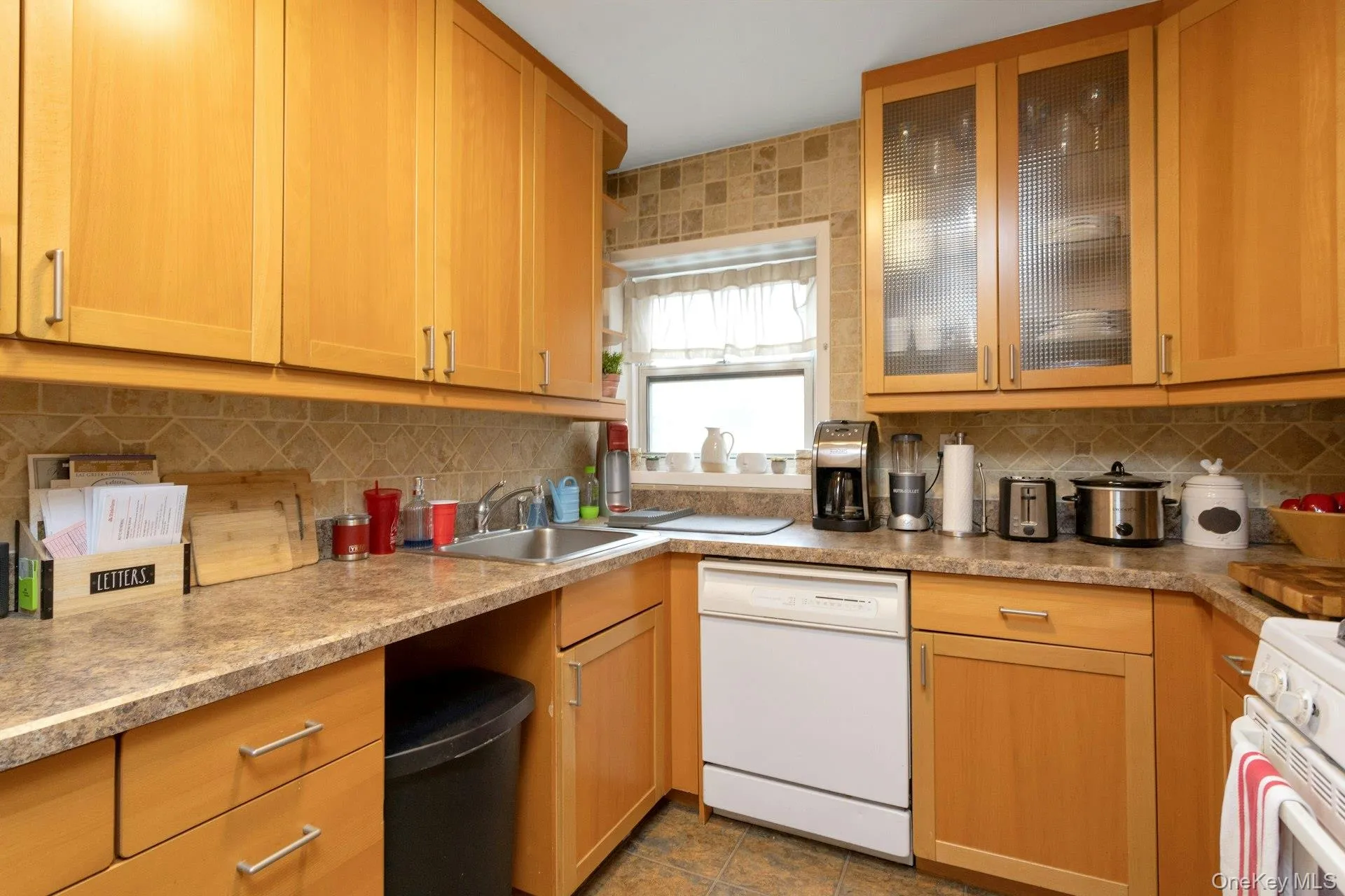 330 Broadway, Greenburgh, NY, 1 Bedroom Bedrooms, 4 Rooms Rooms,1 BathroomBathrooms,Residential Lease,For Rent,Broadway,0,1001243 330 Broadway, Greenburgh, NY, 1 Bedroom Bedrooms, 4 Rooms Rooms,1 BathroomBathrooms,Residential Lease,For Rent,Broadway,0,1001243