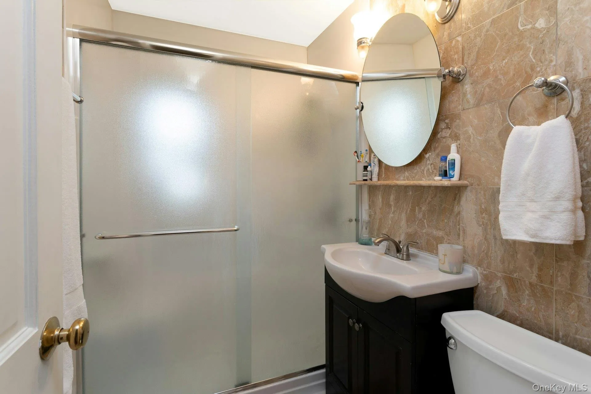 330 Broadway, Greenburgh, NY, 1 Bedroom Bedrooms, 4 Rooms Rooms,1 BathroomBathrooms,Residential Lease,For Rent,Broadway,0,1001243 330 Broadway, Greenburgh, NY, 1 Bedroom Bedrooms, 4 Rooms Rooms,1 BathroomBathrooms,Residential Lease,For Rent,Broadway,0,1001243