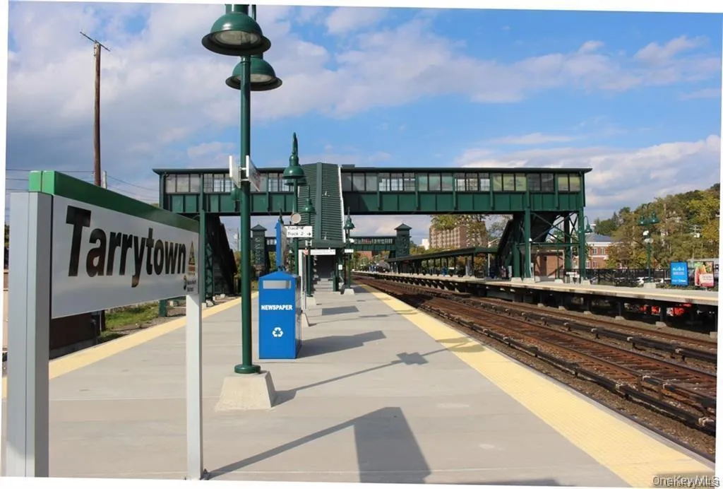 330 Broadway, Greenburgh, NY, 1 Bedroom Bedrooms, 4 Rooms Rooms,1 BathroomBathrooms,Residential Lease,For Rent,Broadway,0,1001243 330 Broadway, Greenburgh, NY, 1 Bedroom Bedrooms, 4 Rooms Rooms,1 BathroomBathrooms,Residential Lease,For Rent,Broadway,0,1001243