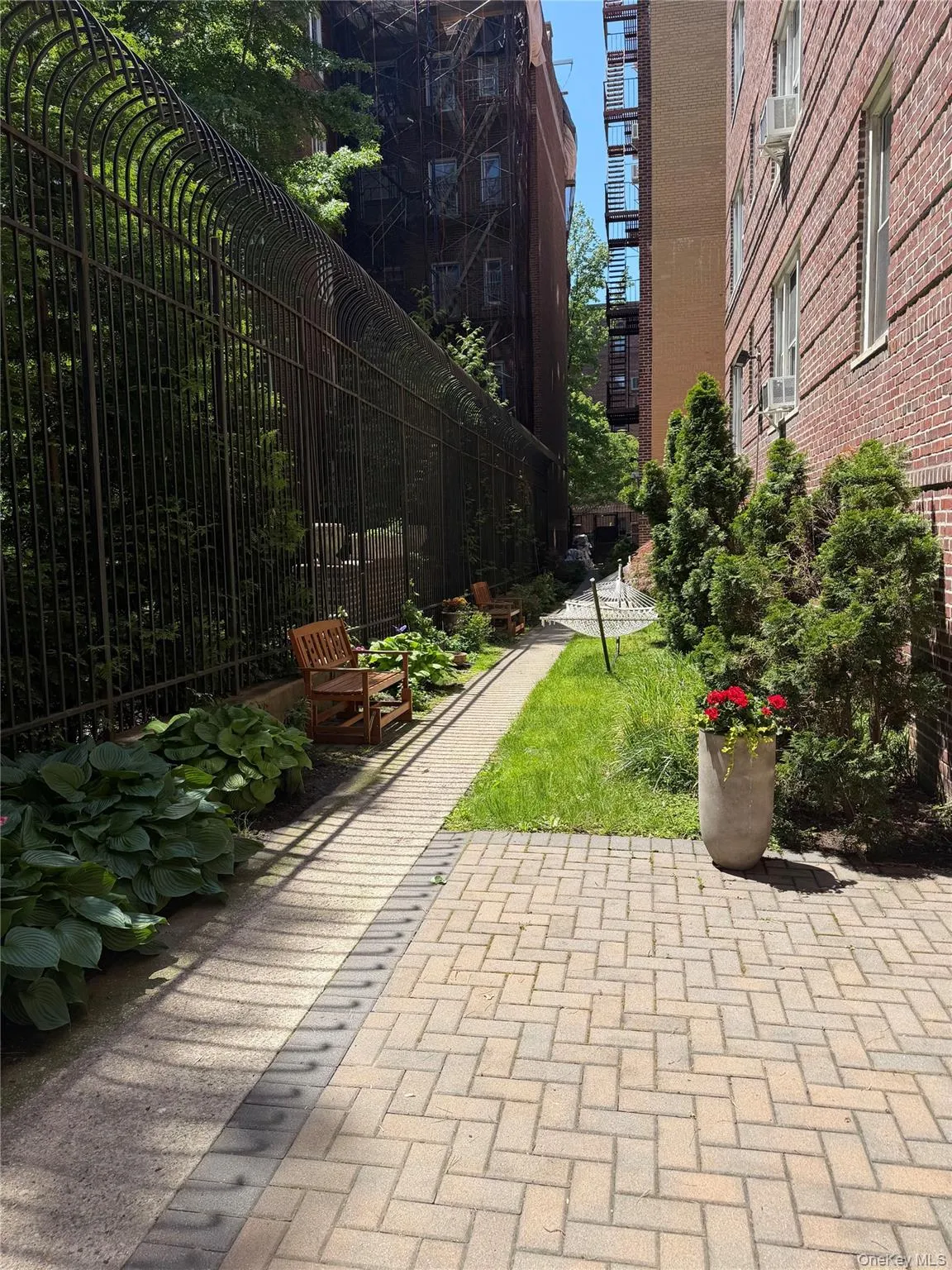 76-12 35th Avenue, New York, NY, 1 Bedroom Bedrooms, 4 Rooms Rooms,1 BathroomBathrooms,Residential,For Rent,35th,0,1001249 76-12 35th Avenue, New York, NY, 1 Bedroom Bedrooms, 4 Rooms Rooms,1 BathroomBathrooms,Residential,For Rent,35th,0,1001249