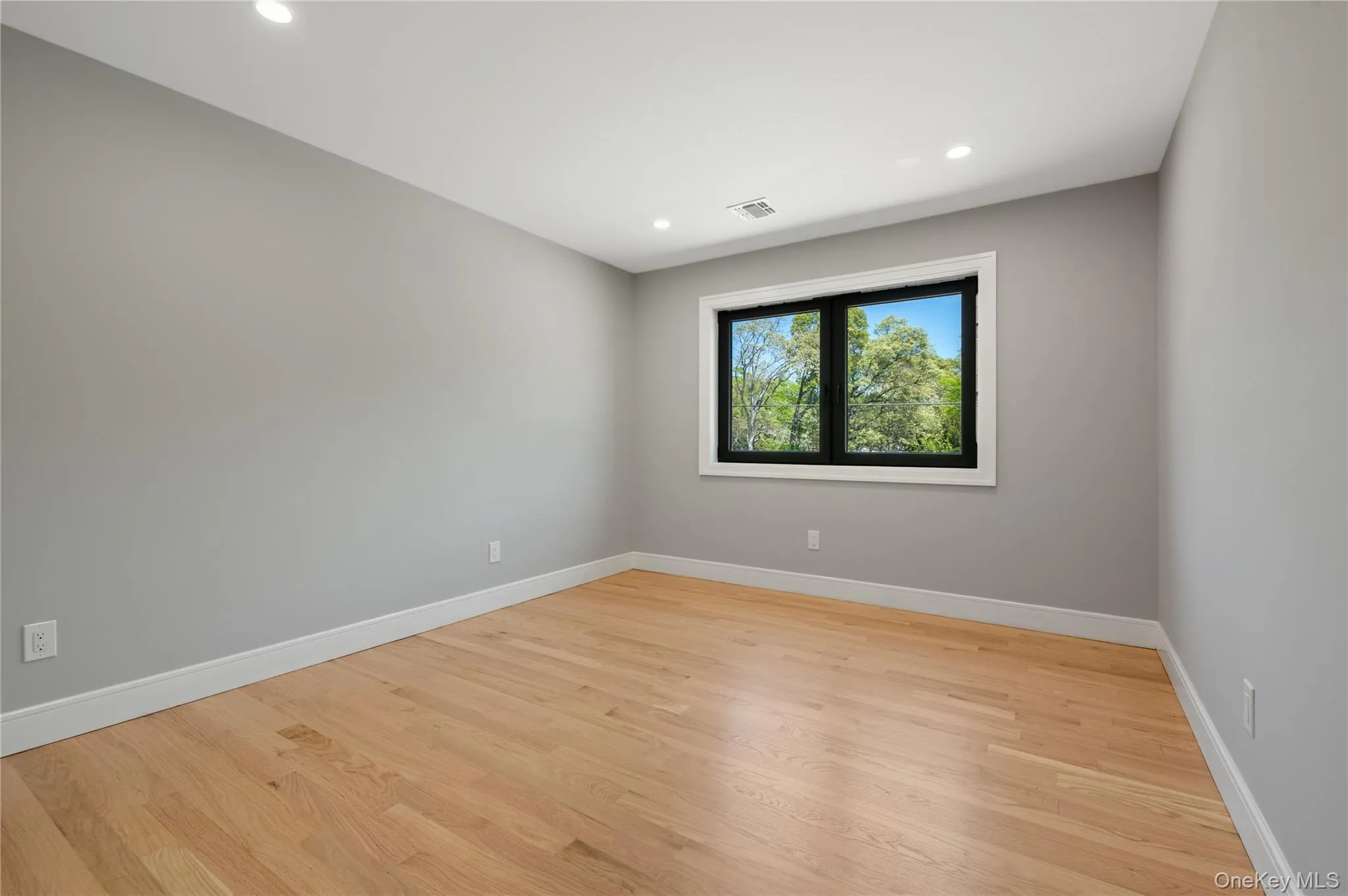 845 Islip Avenue, Islip, NY, 5 Bedrooms Bedrooms, 9 Rooms Rooms,4 BathroomsBathrooms,Residential,For Rent,Islip,0,1001251 845 Islip Avenue, Islip, NY, 5 Bedrooms Bedrooms, 9 Rooms Rooms,4 BathroomsBathrooms,Residential,For Rent,Islip,0,1001251