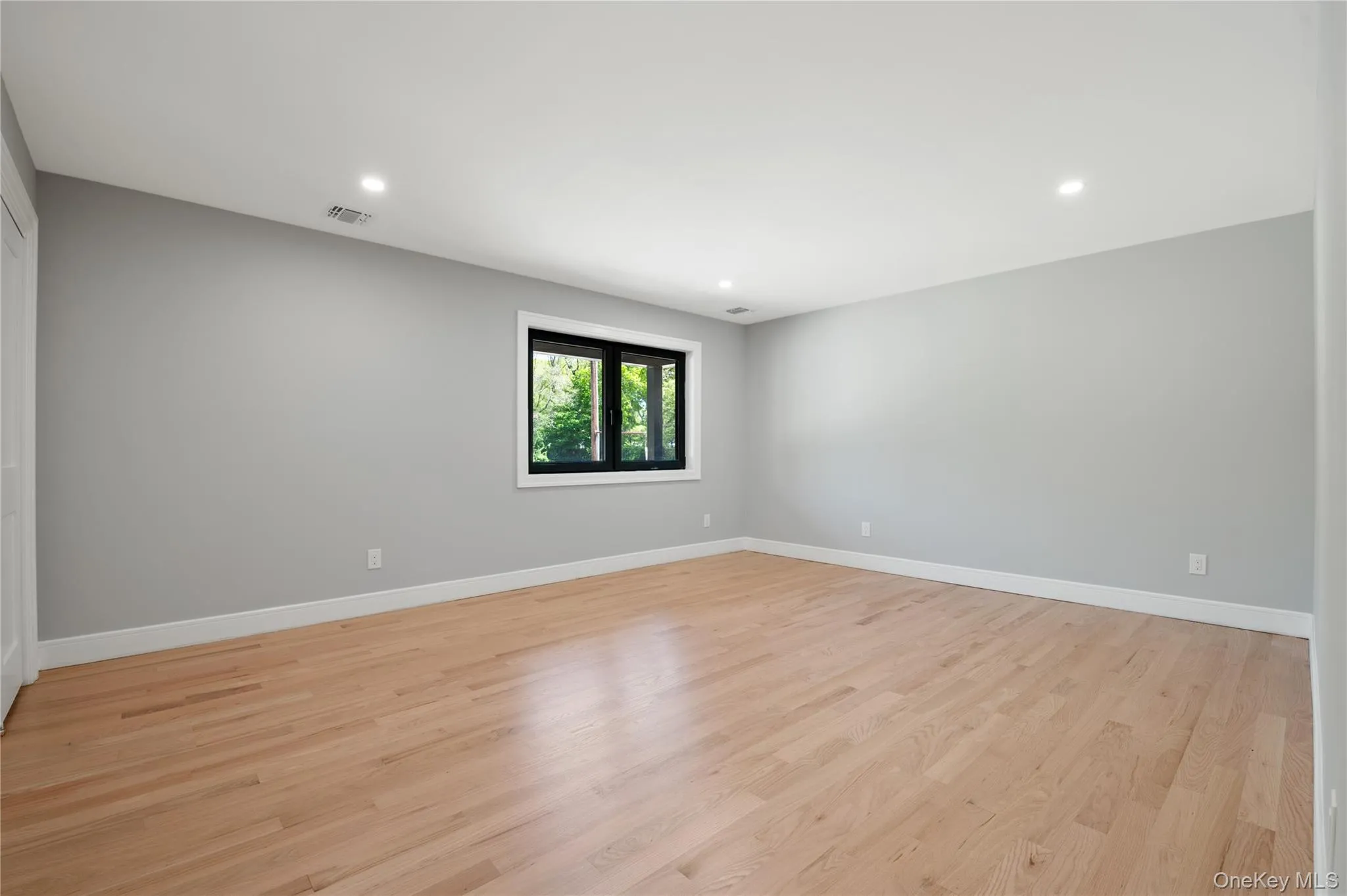 845 Islip Avenue, Islip, NY, 5 Bedrooms Bedrooms, 9 Rooms Rooms,4 BathroomsBathrooms,Residential,For Rent,Islip,0,1001251 845 Islip Avenue, Islip, NY, 5 Bedrooms Bedrooms, 9 Rooms Rooms,4 BathroomsBathrooms,Residential,For Rent,Islip,0,1001251