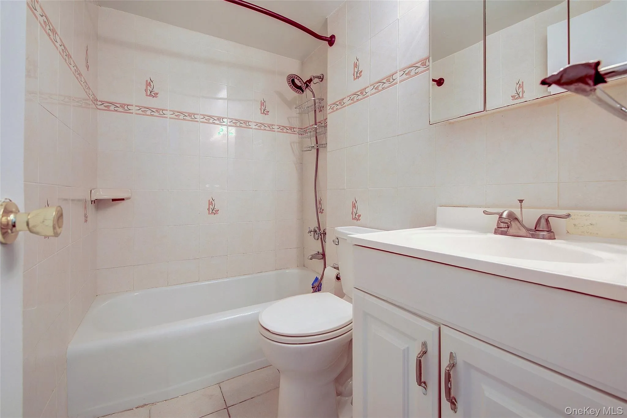 61-35 98th Street, New York, NY, 1 Room Rooms,1 BathroomBathrooms,Residential,For Rent,98th,0,1001254 61-35 98th Street, New York, NY, 1 Room Rooms,1 BathroomBathrooms,Residential,For Rent,98th,0,1001254