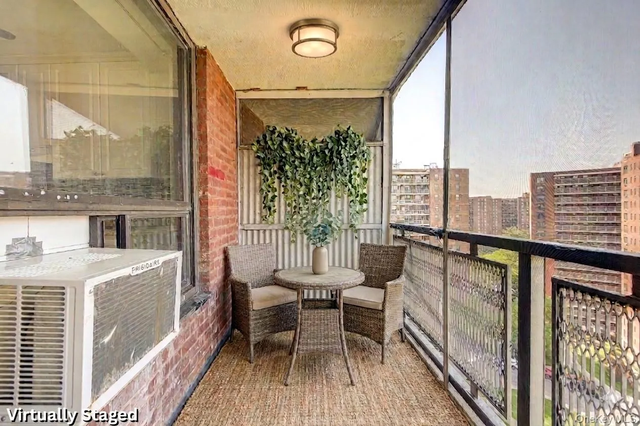 61-35 98th Street, New York, NY, 1 Room Rooms,1 BathroomBathrooms,Residential,For Rent,98th,0,1001254 61-35 98th Street, New York, NY, 1 Room Rooms,1 BathroomBathrooms,Residential,For Rent,98th,0,1001254