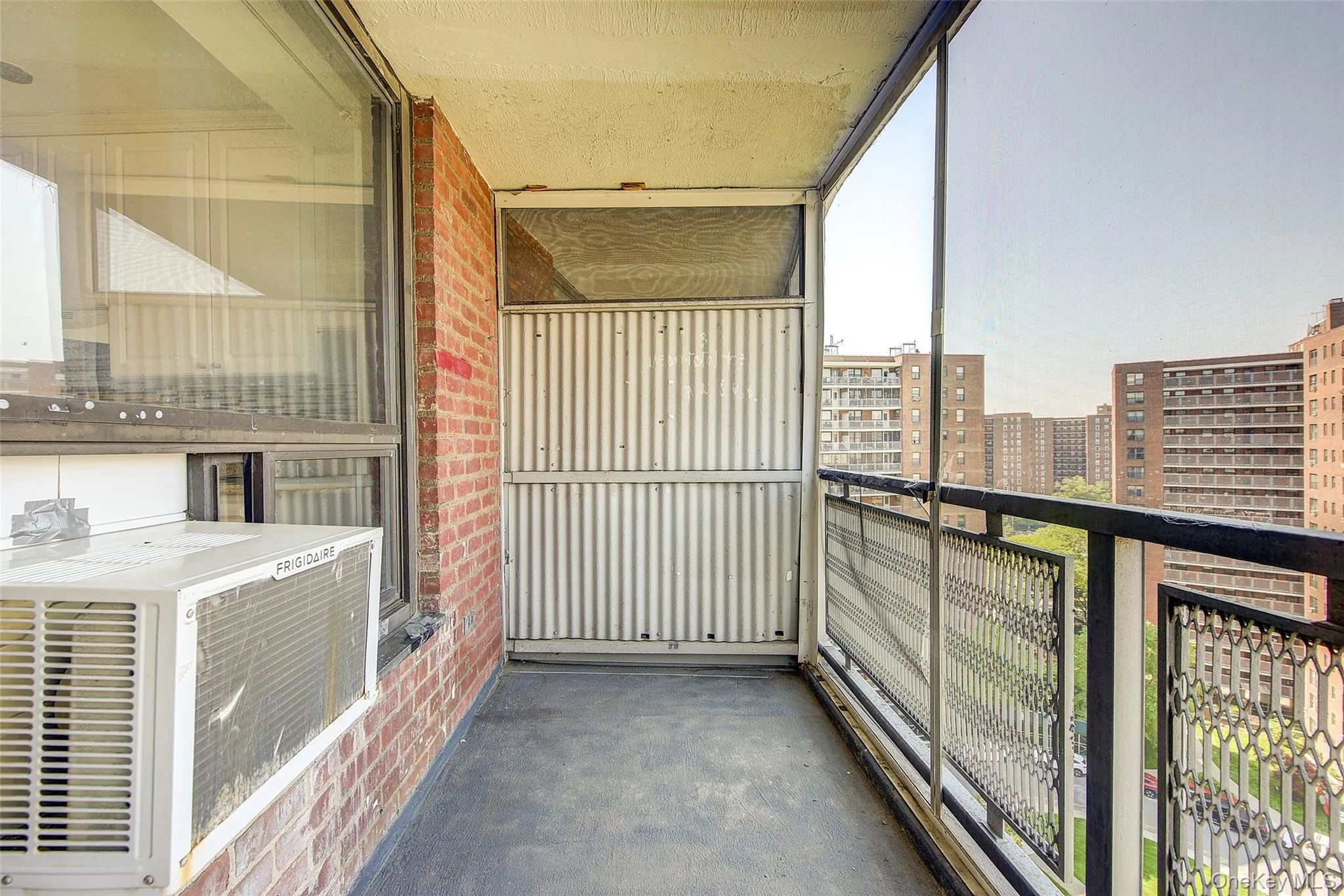 61-35 98th Street, New York, NY, 1 Room Rooms,1 BathroomBathrooms,Residential,For Rent,98th,0,1001254 61-35 98th Street, New York, NY, 1 Room Rooms,1 BathroomBathrooms,Residential,For Rent,98th,0,1001254