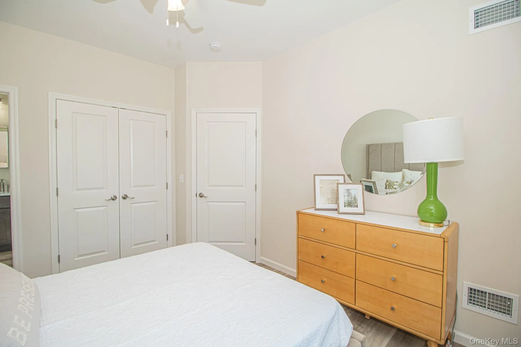 309 Ashley Court Avenue, Babylon, NY, 2 Bedrooms Bedrooms, 5 Rooms Rooms,2 BathroomsBathrooms,Residential Lease,For Rent,Ashley Court,0,1001256 309 Ashley Court Avenue, Babylon, NY, 2 Bedrooms Bedrooms, 5 Rooms Rooms,2 BathroomsBathrooms,Residential Lease,For Rent,Ashley Court,0,1001256